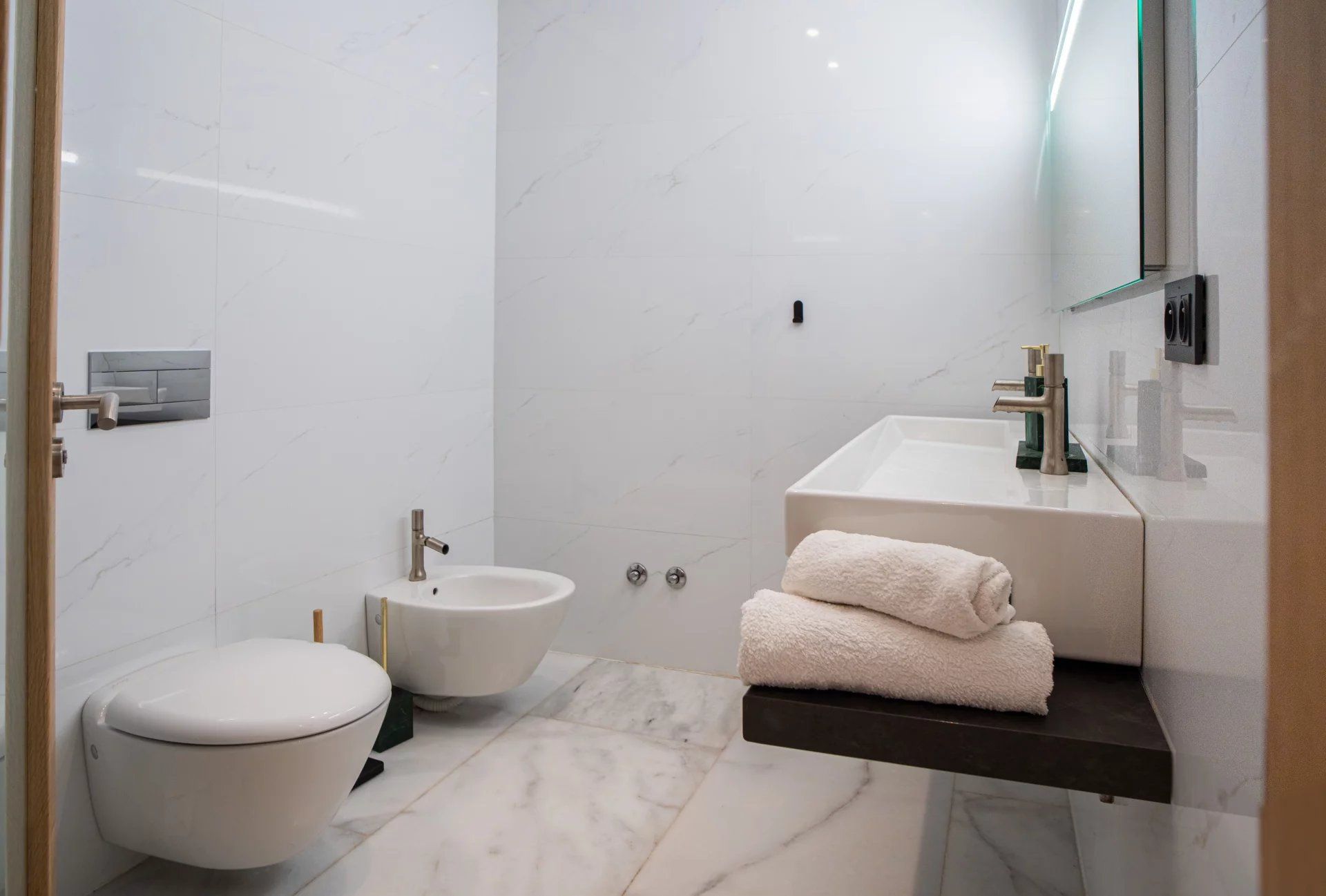 Louer Appartement 4 pièces 130 m² Tanger