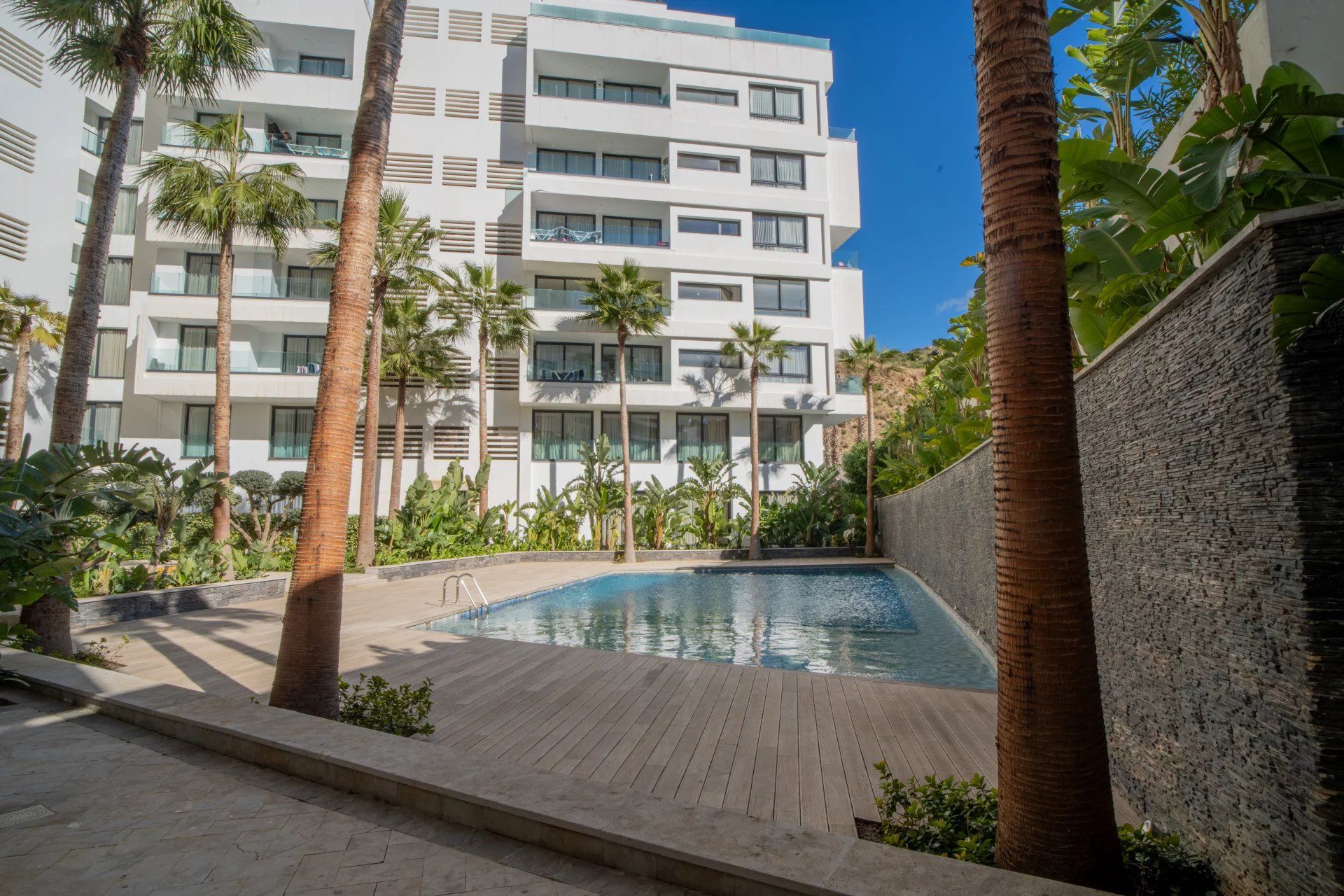 Louer Appartement 4 pièces 130 m² Tanger