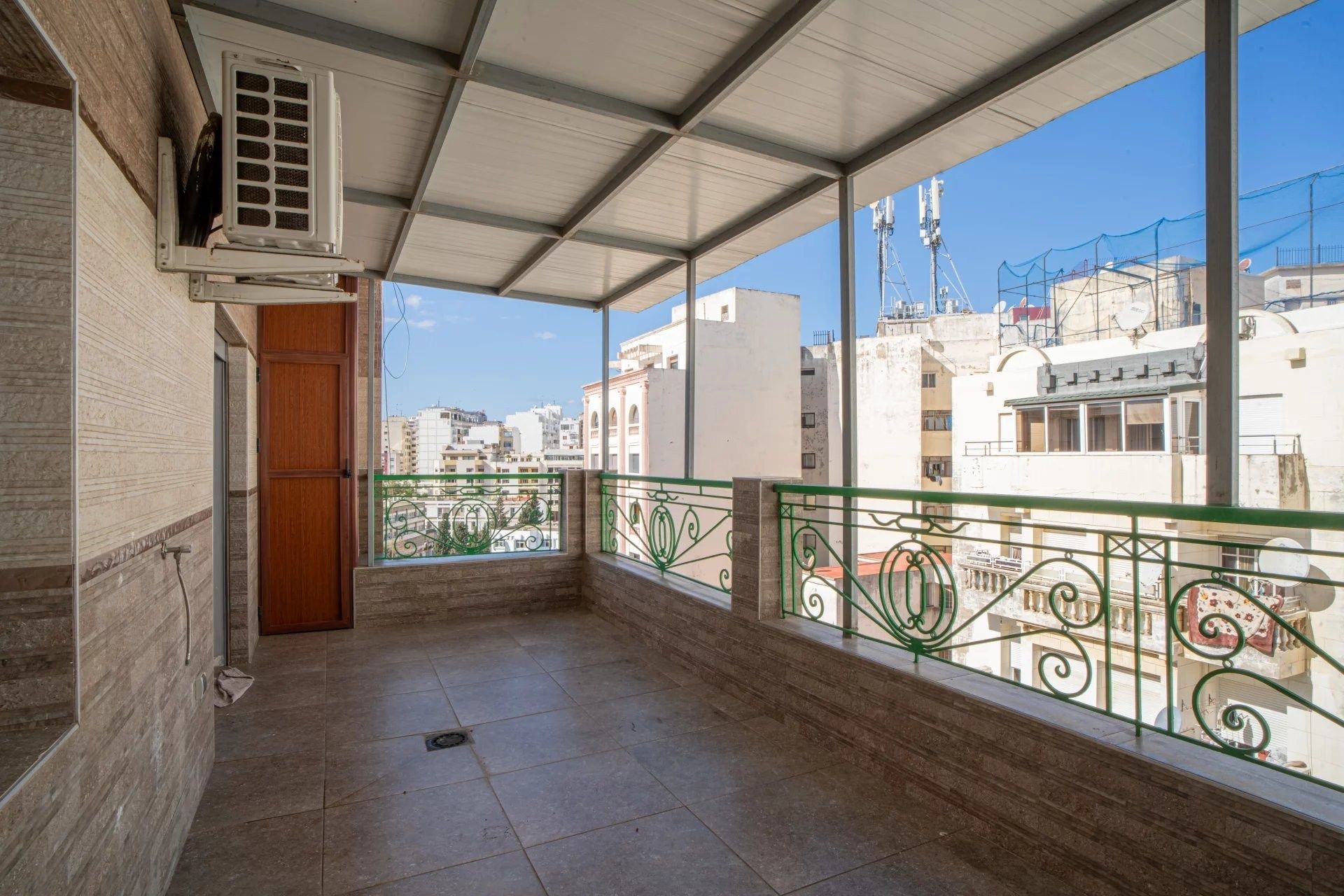 Buy Apartment 6&nbsp;rooms 234&nbsp;m² Tanger