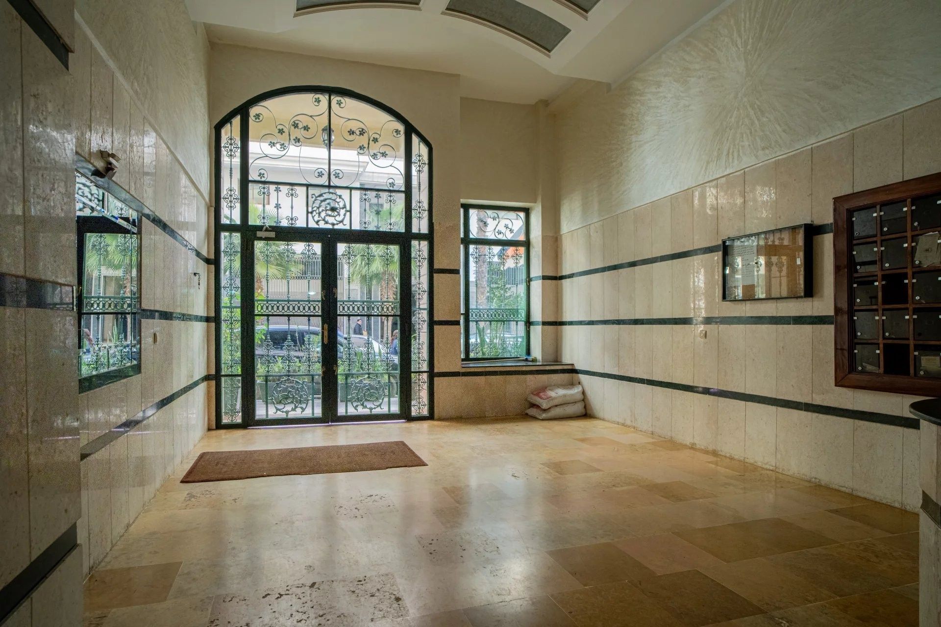 Buy Apartment 6&nbsp;rooms 234&nbsp;m² Tanger