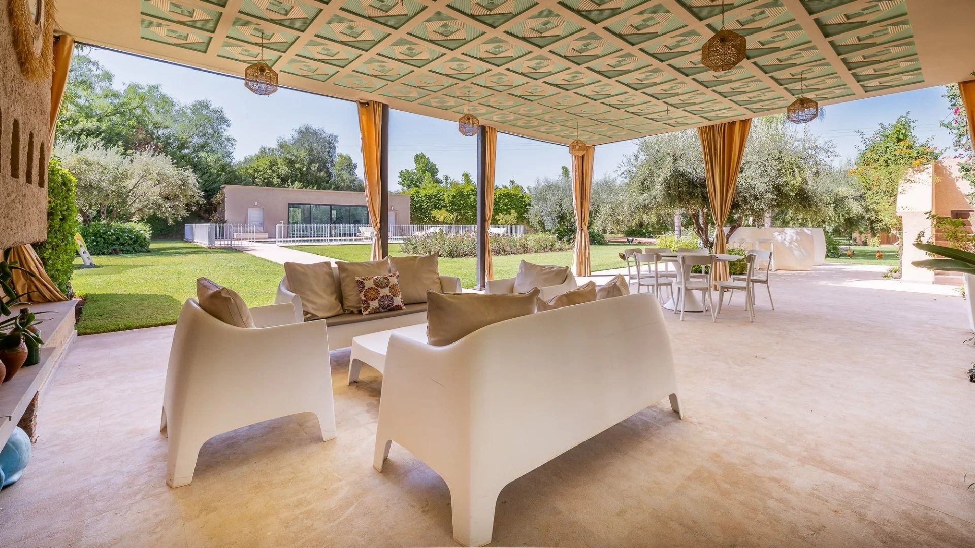 Buy Villa 10&nbsp;rooms 920&nbsp;m² Marrakech