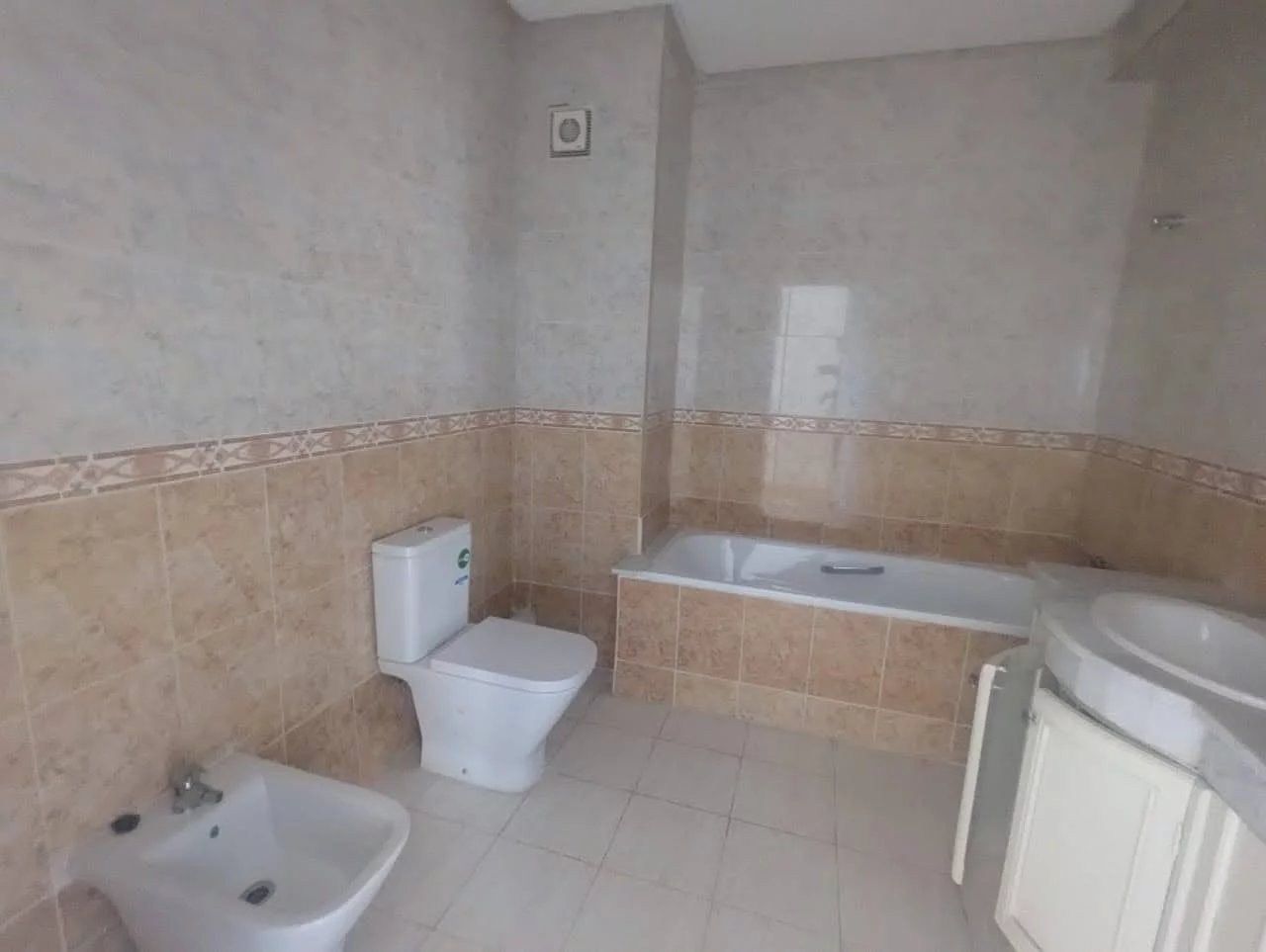 Acheter Appartement 5&nbsp;pièces 139&nbsp;m² Tanger