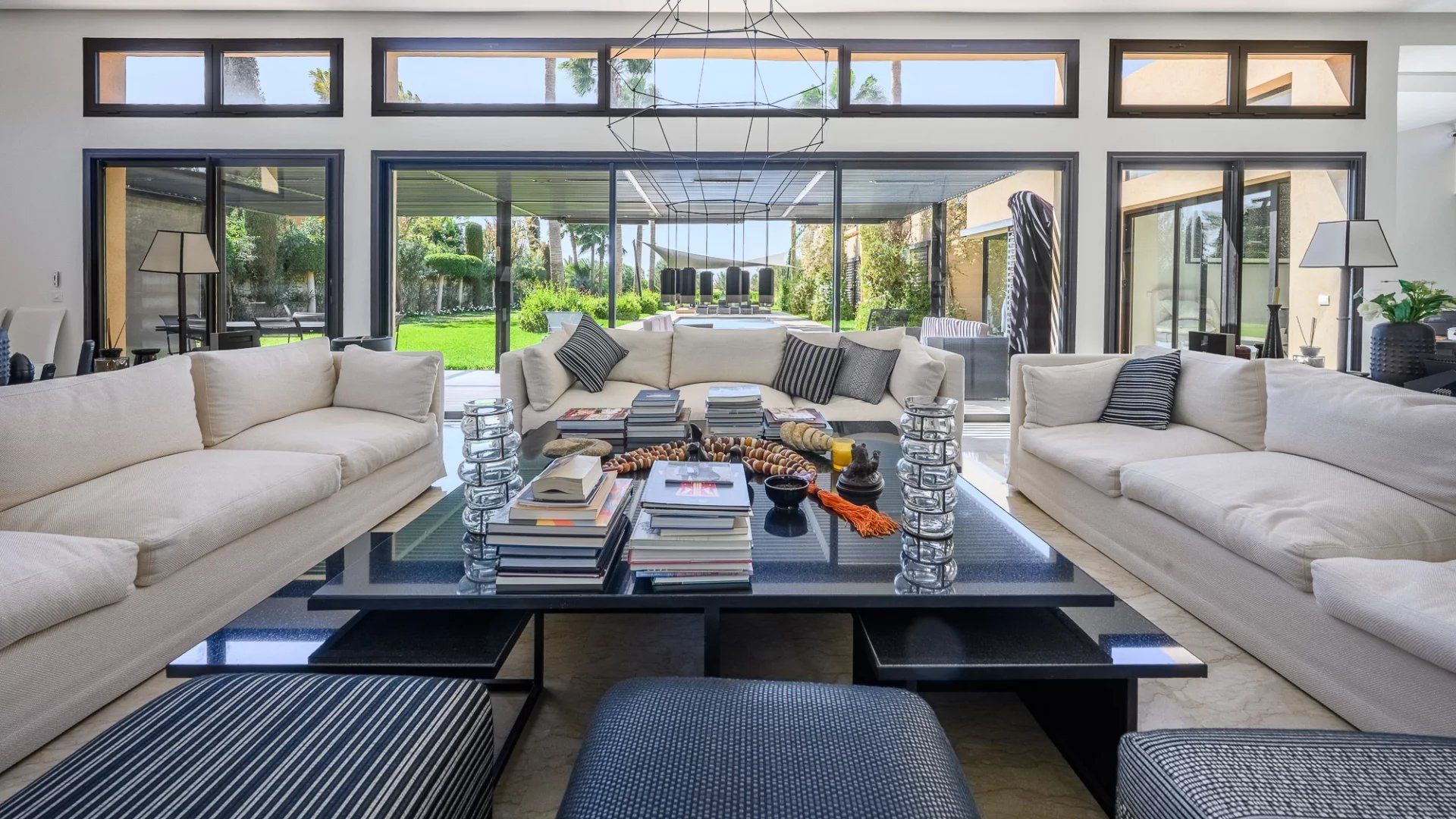 Buy Villa 7 rooms 400 m² Marrakech