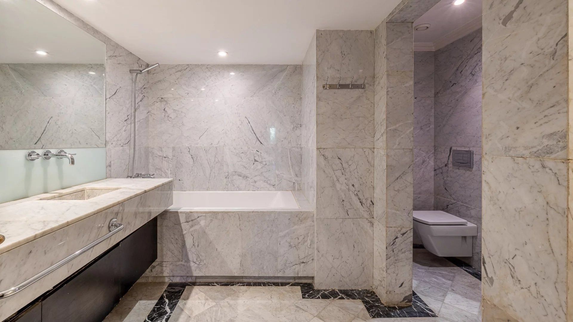 Louer Appartement 6 pièces 250 m² Marrakech