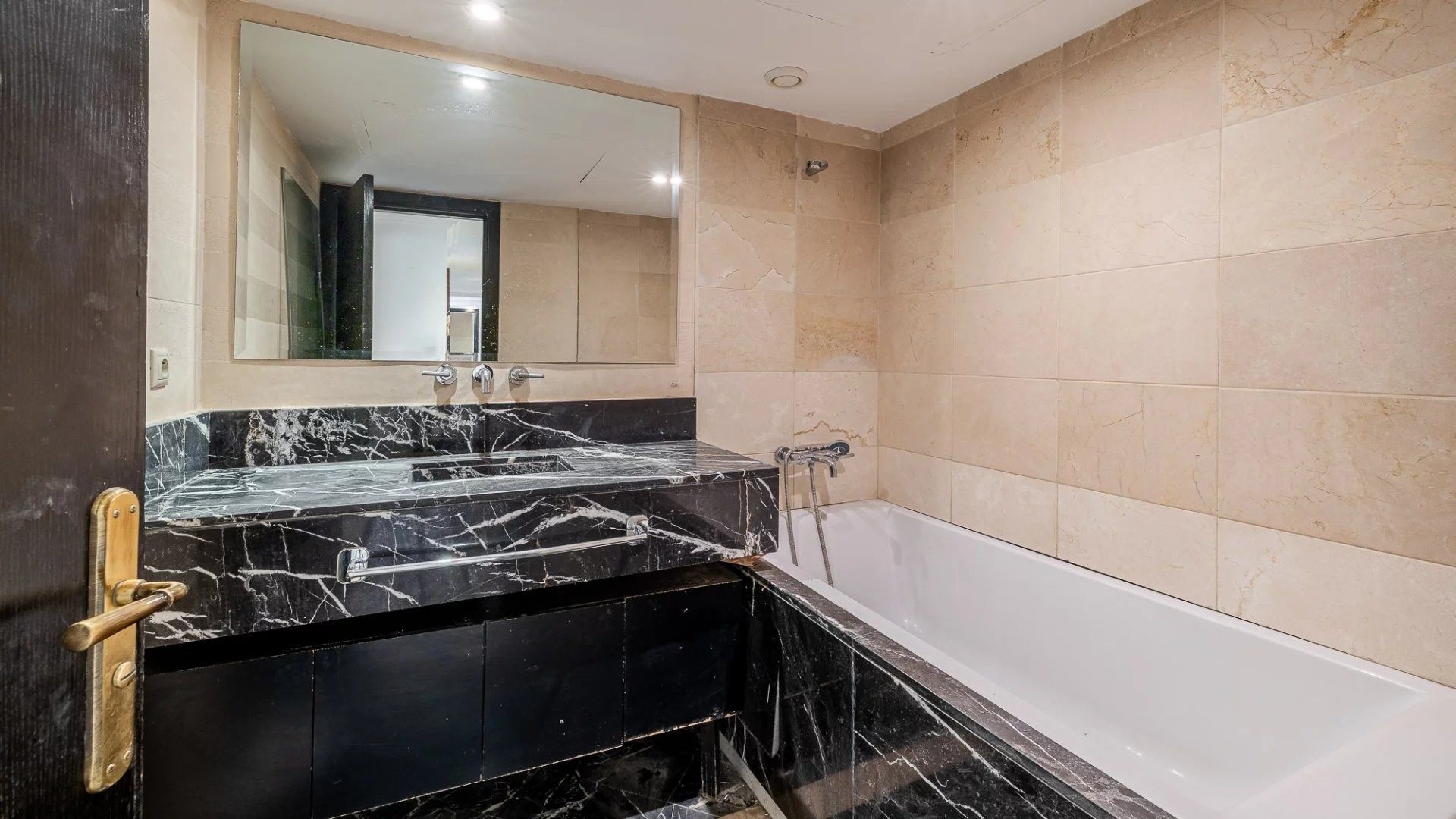 Louer Appartement 6 pièces 250 m² Marrakech