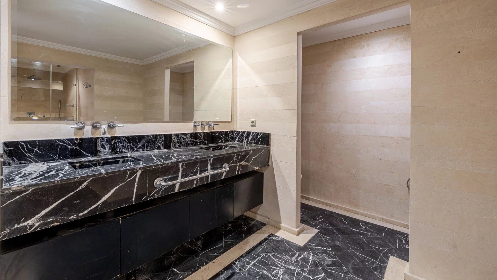 Louer Appartement 6 pièces 250 m² Marrakech