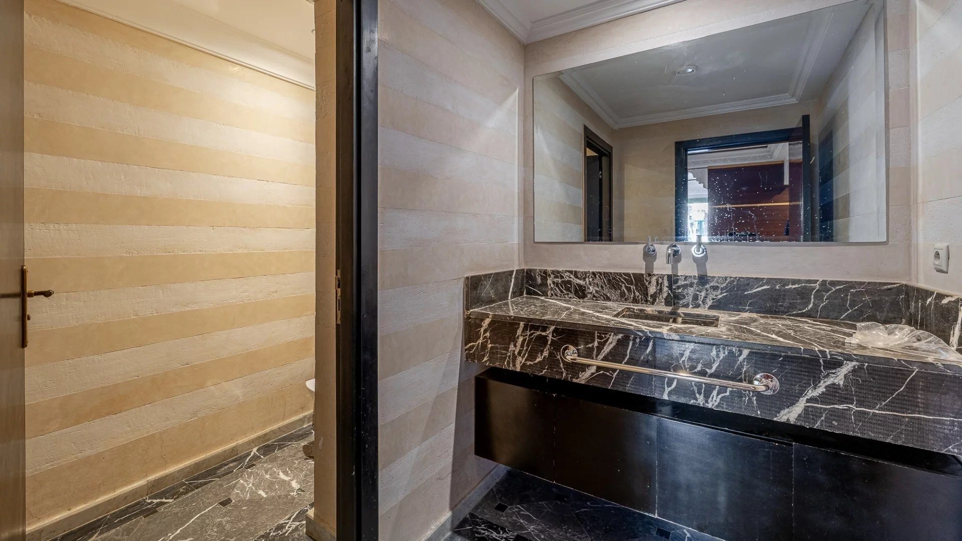 Louer Appartement 6 pièces 250 m² Marrakech