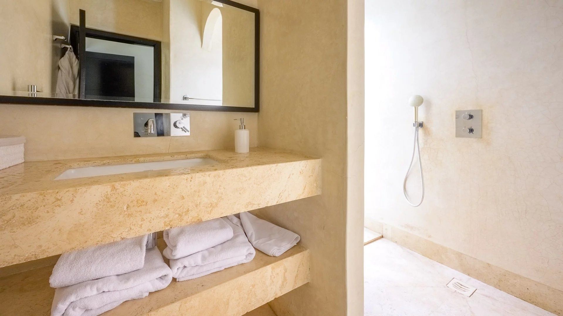 Louer Villa 8 pièces 461 m² Marrakech