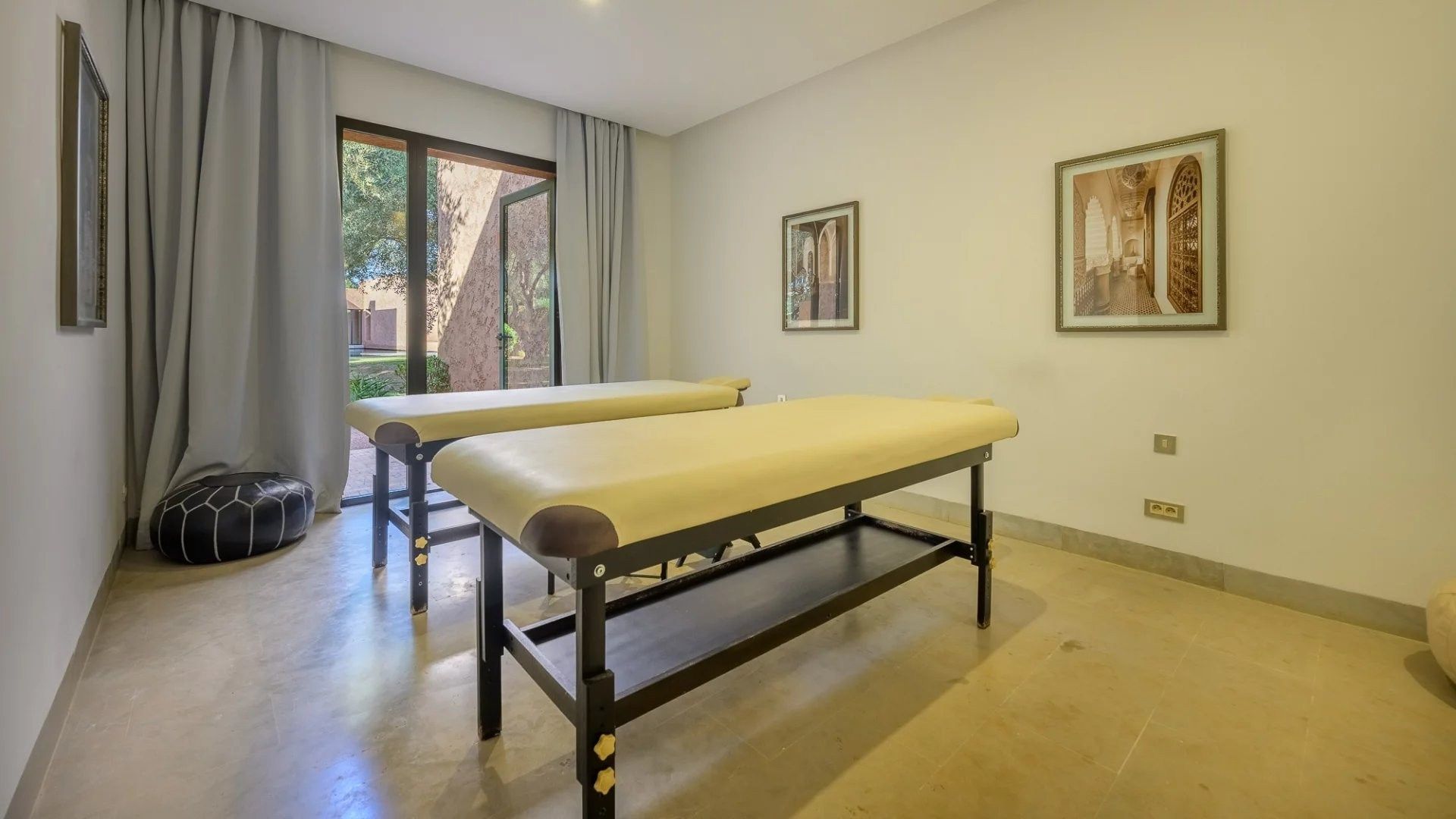 Louer Villa 8&nbsp;pièces 461&nbsp;m² Marrakech