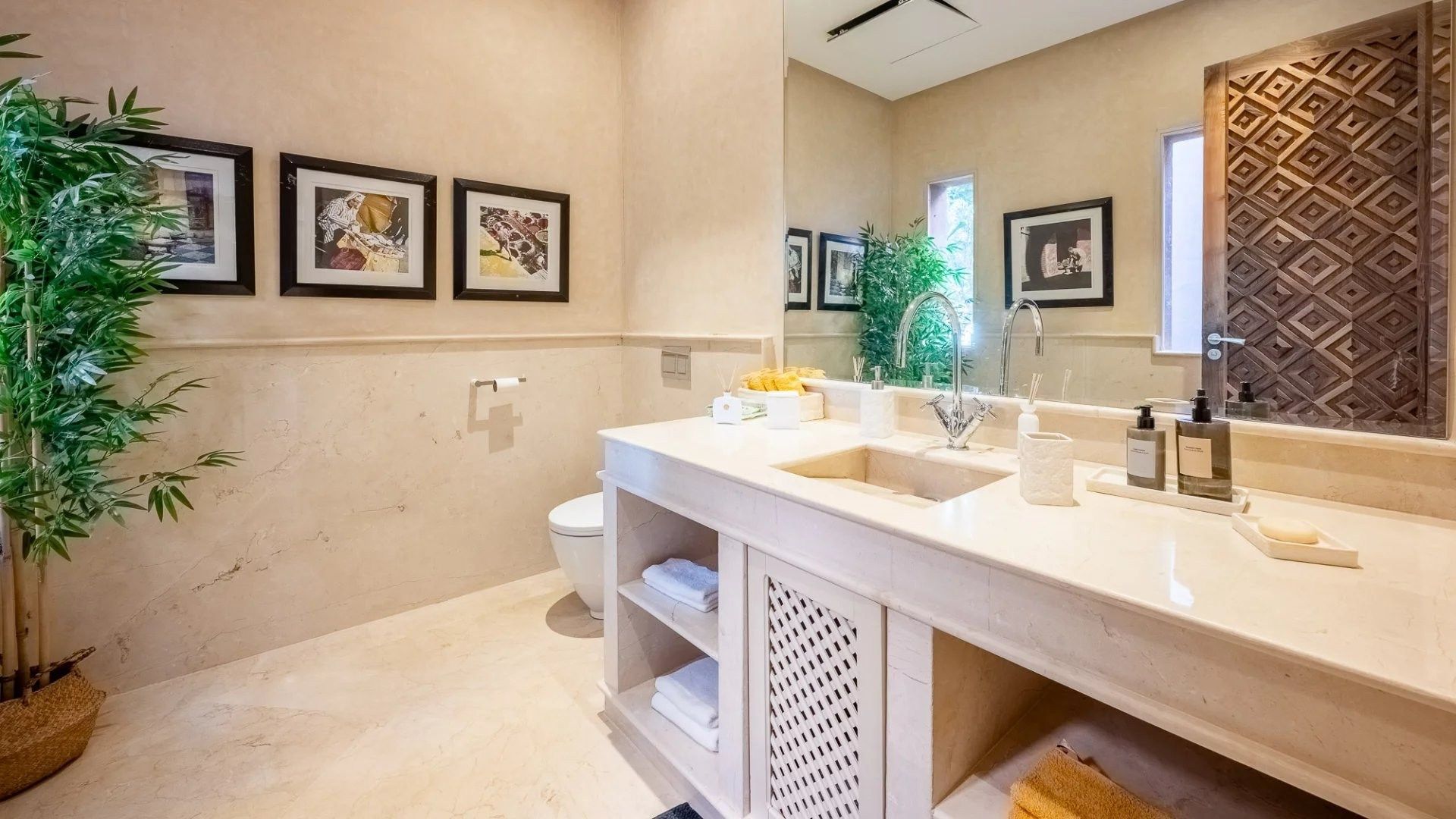 Buy Villa 22 rooms 1900 m² Marrakech