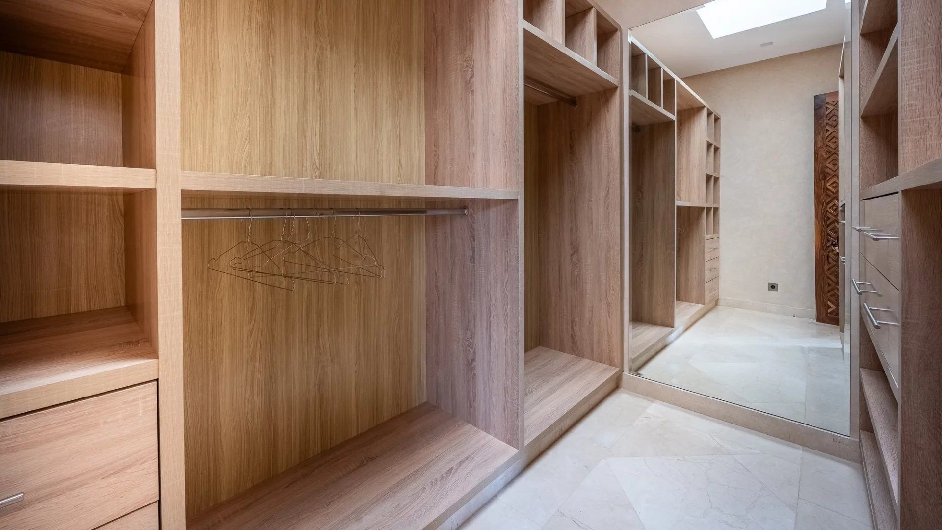 Buy Villa 22 rooms 1900 m² Marrakech