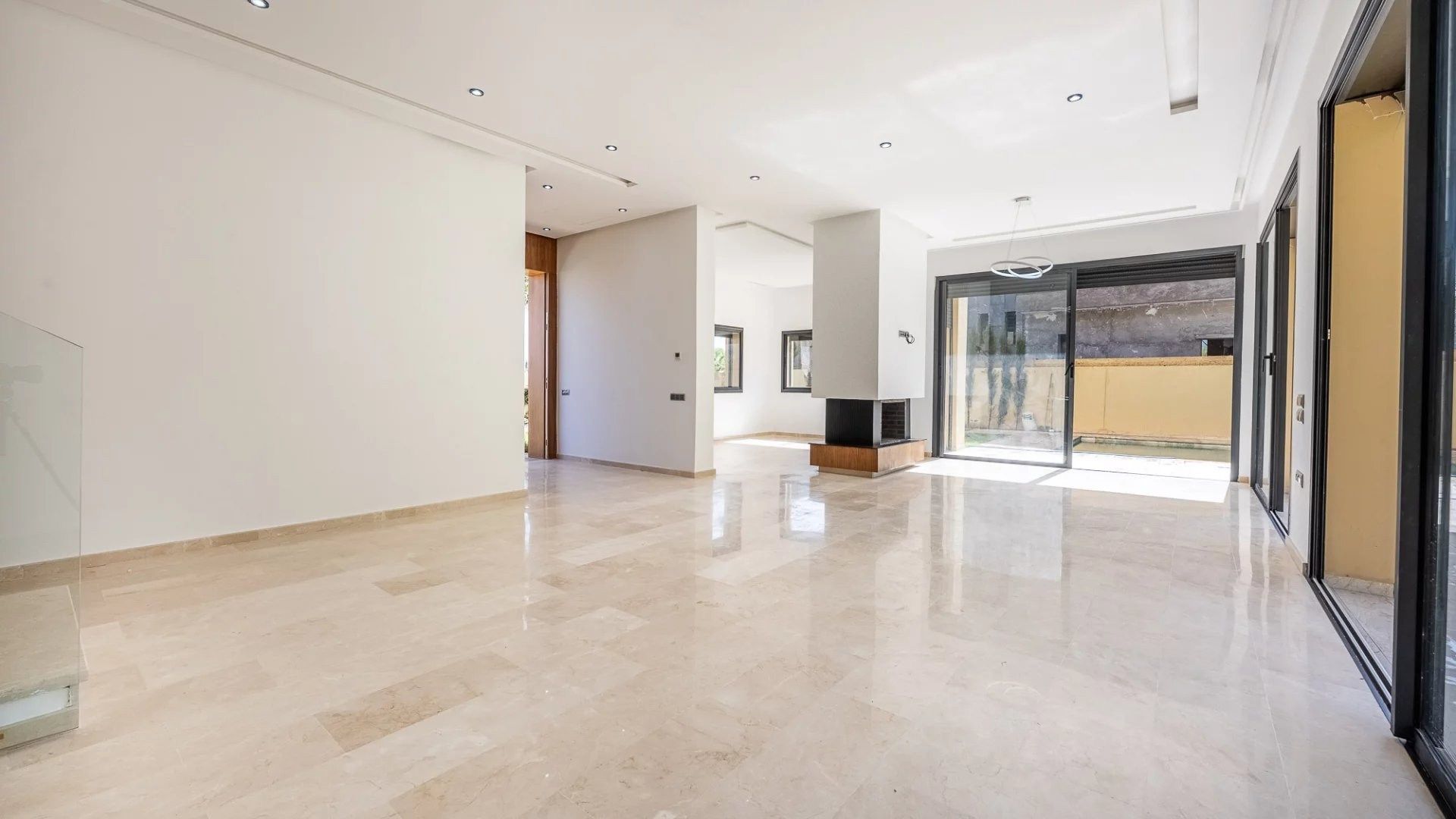 Buy Villa 8 rooms 426 m² Marrrakech