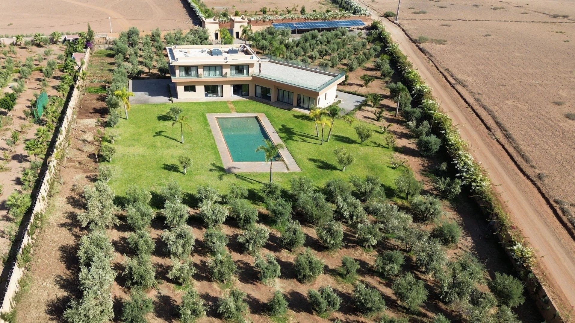 Buy Villa 9 rooms 460 m² Tameslouhte