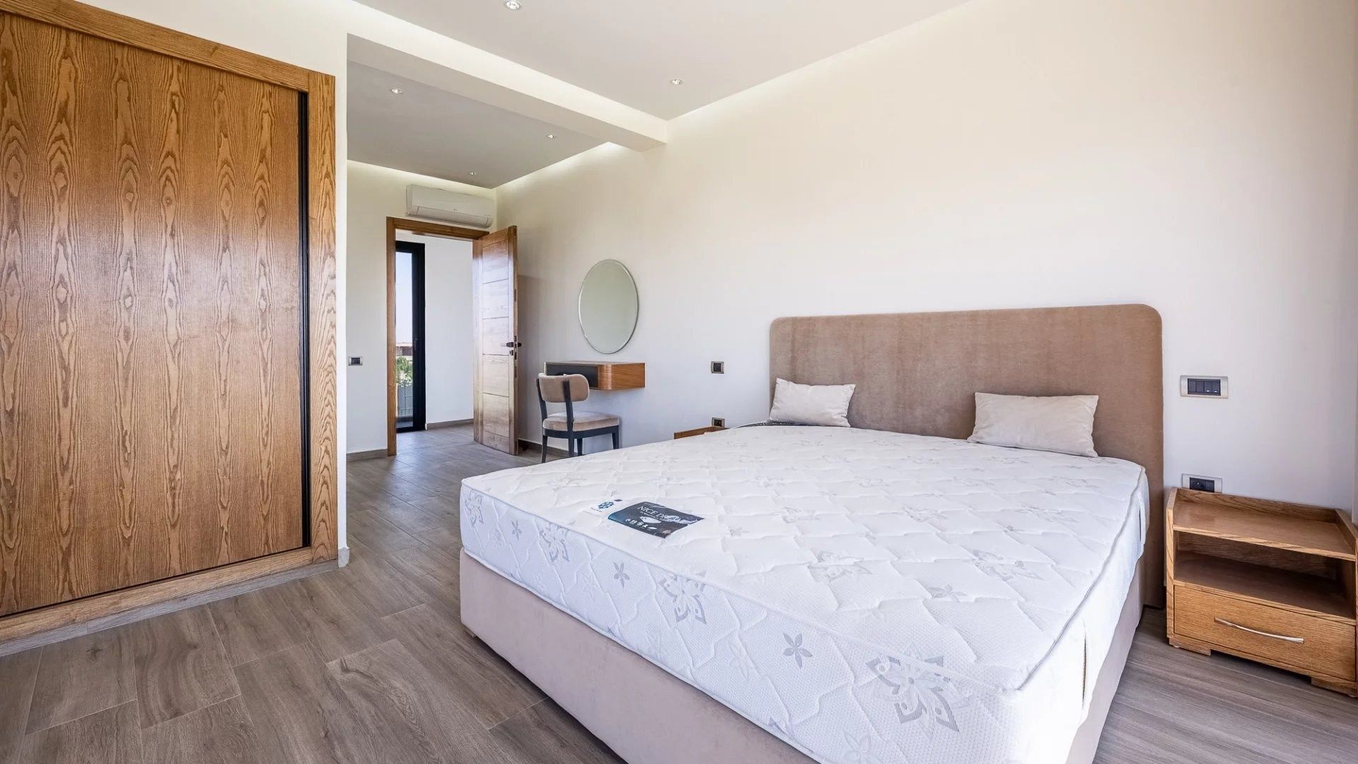 Buy Villa 9 rooms 460 m² Tameslouhte