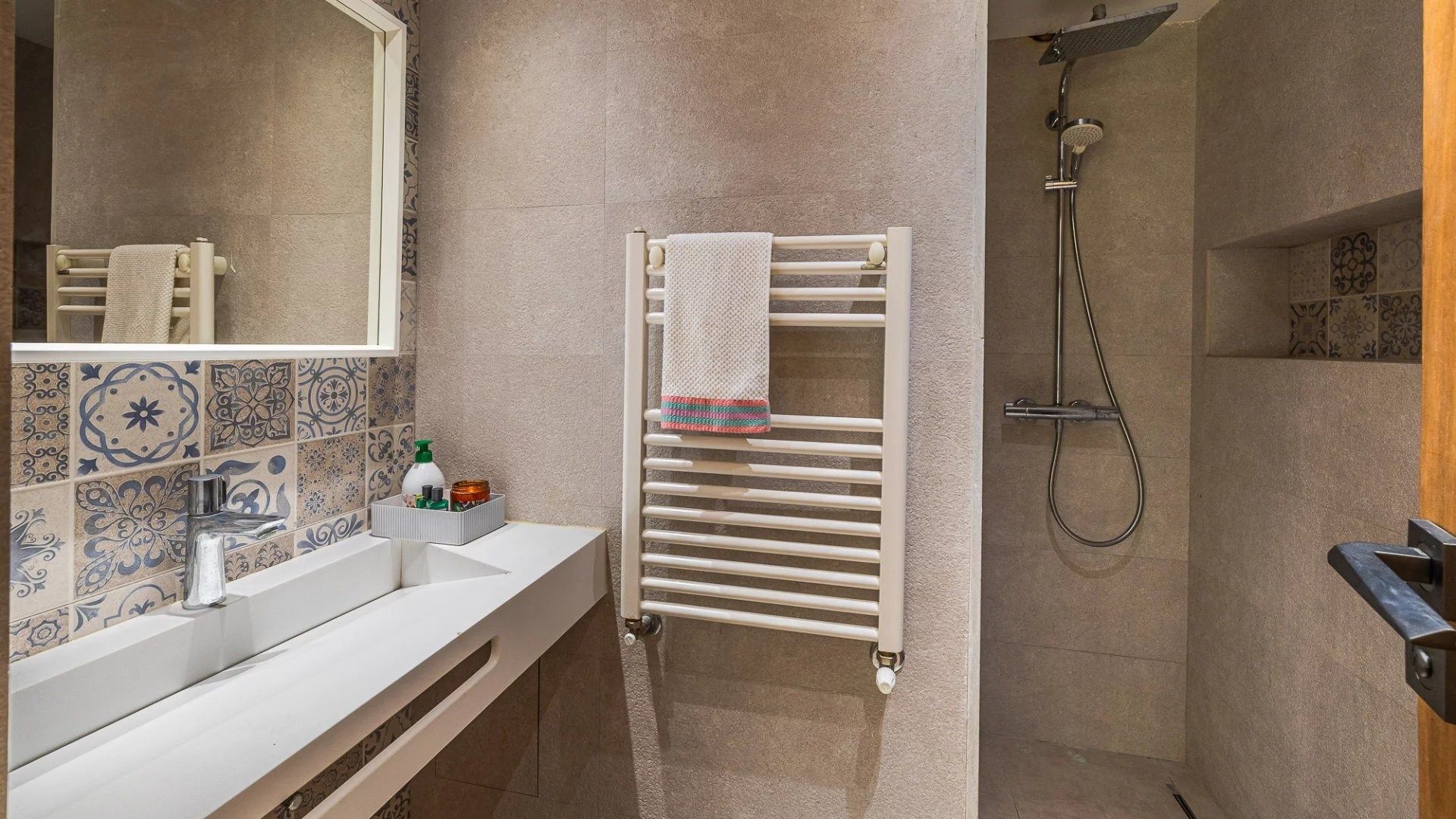 Buy Villa 12 rooms 1100 m² Rabat