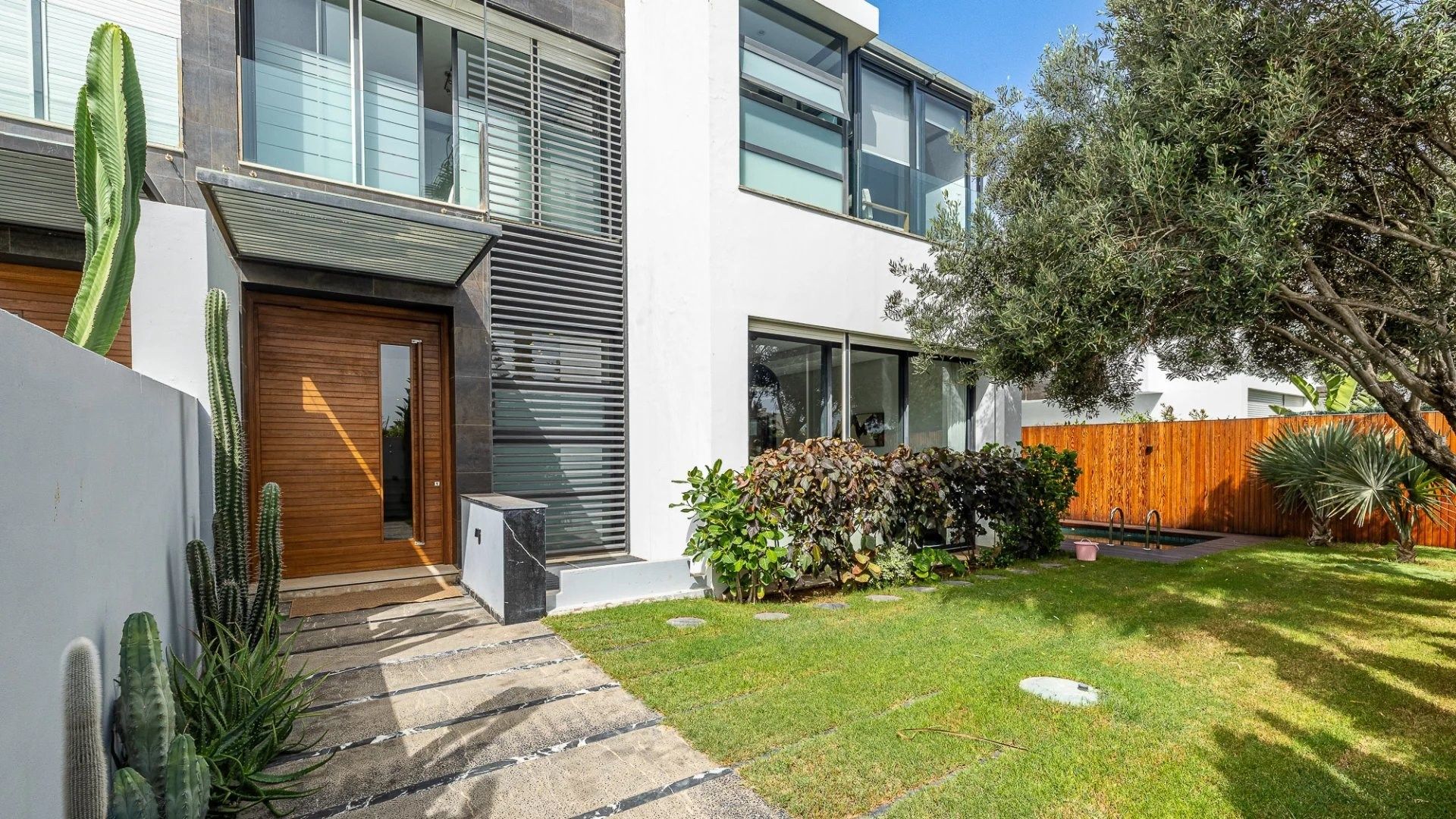 Buy Villa 8 rooms 374 m² Casablanca