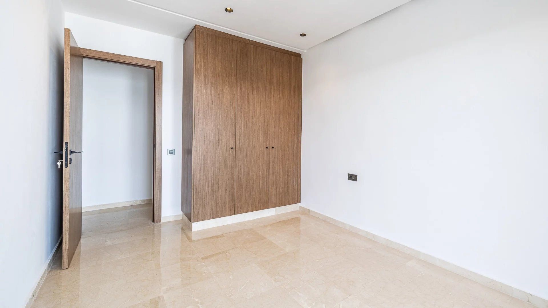 Louer Appartement 5 pièces 214 m² Casablanca