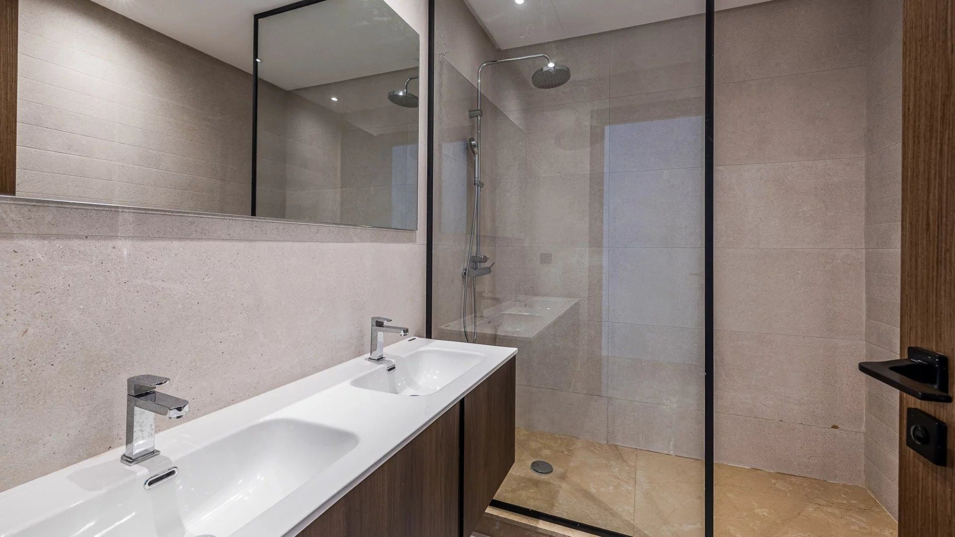 Louer Appartement 5 pièces 214 m² Casablanca