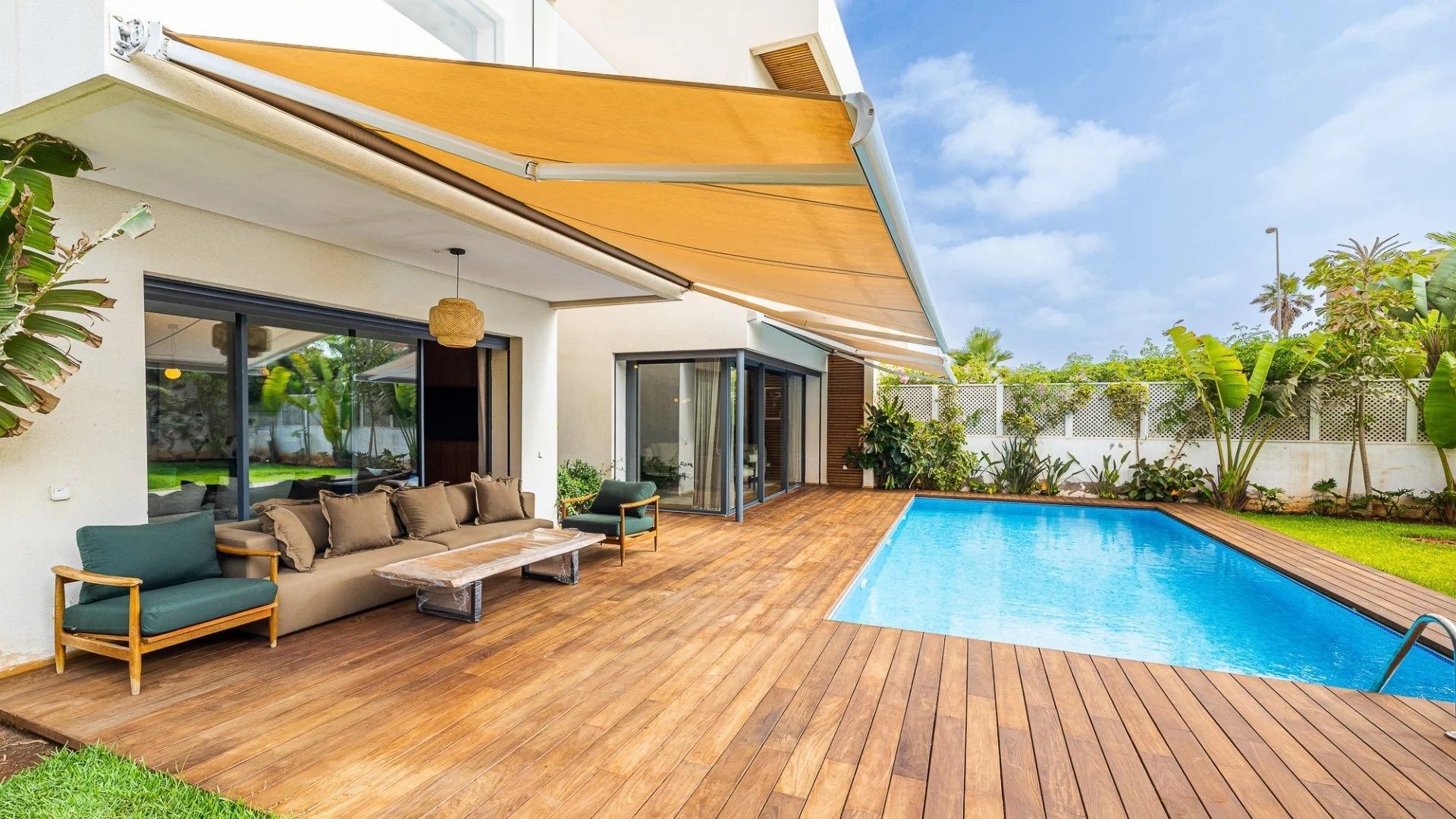 Rent Villa 7&nbsp;rooms 330&nbsp;m² Casablanca