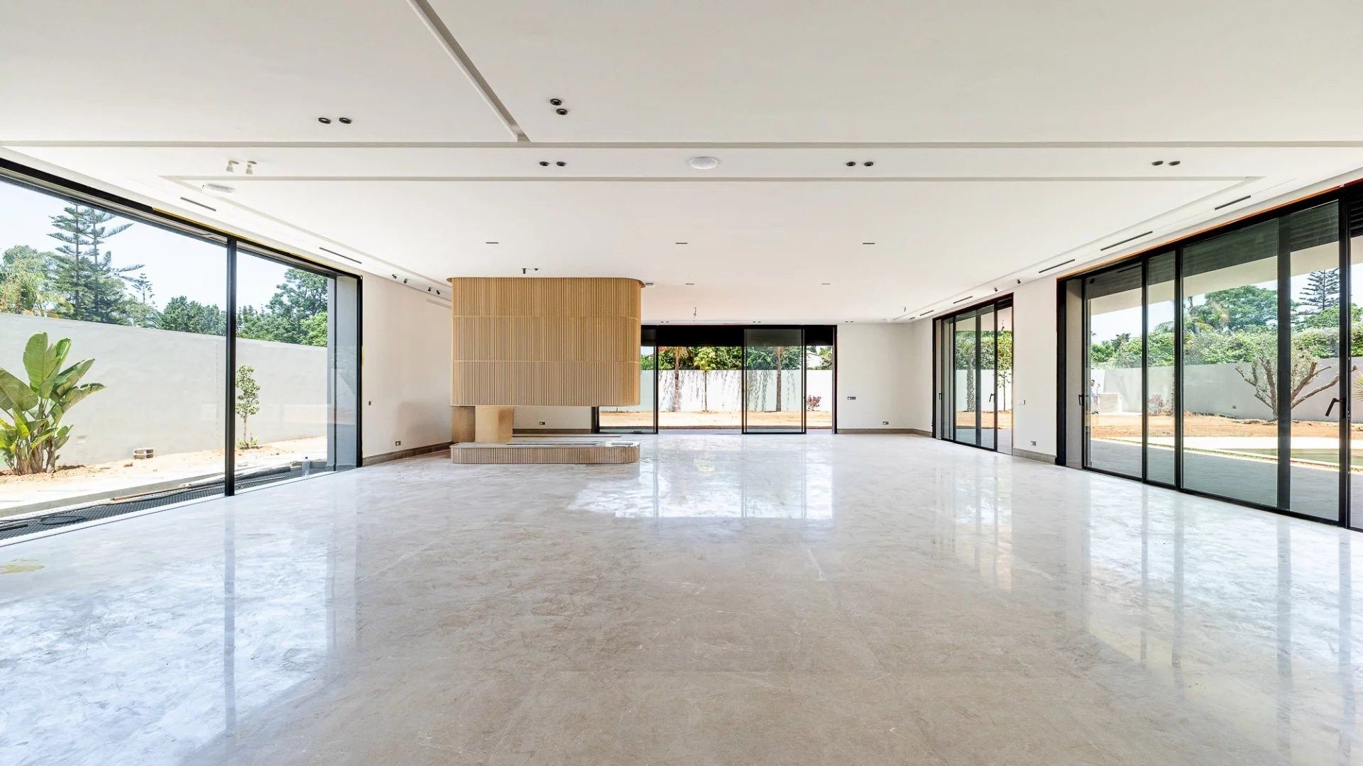 Louer Villa 7 pièces 1060 m² Rabat