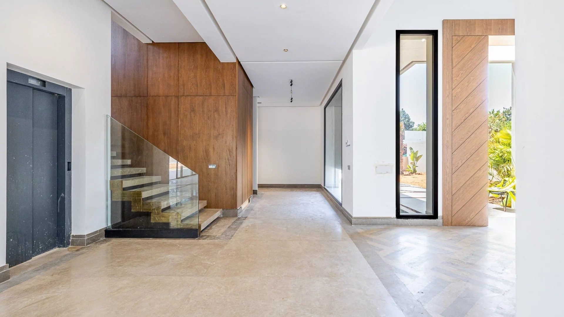 Louer Villa 7 pièces 1060 m² Rabat