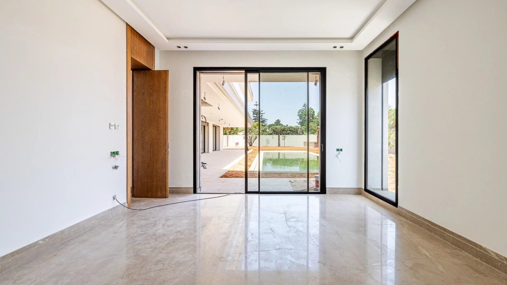 Louer Villa 7 pièces 1060 m² Rabat