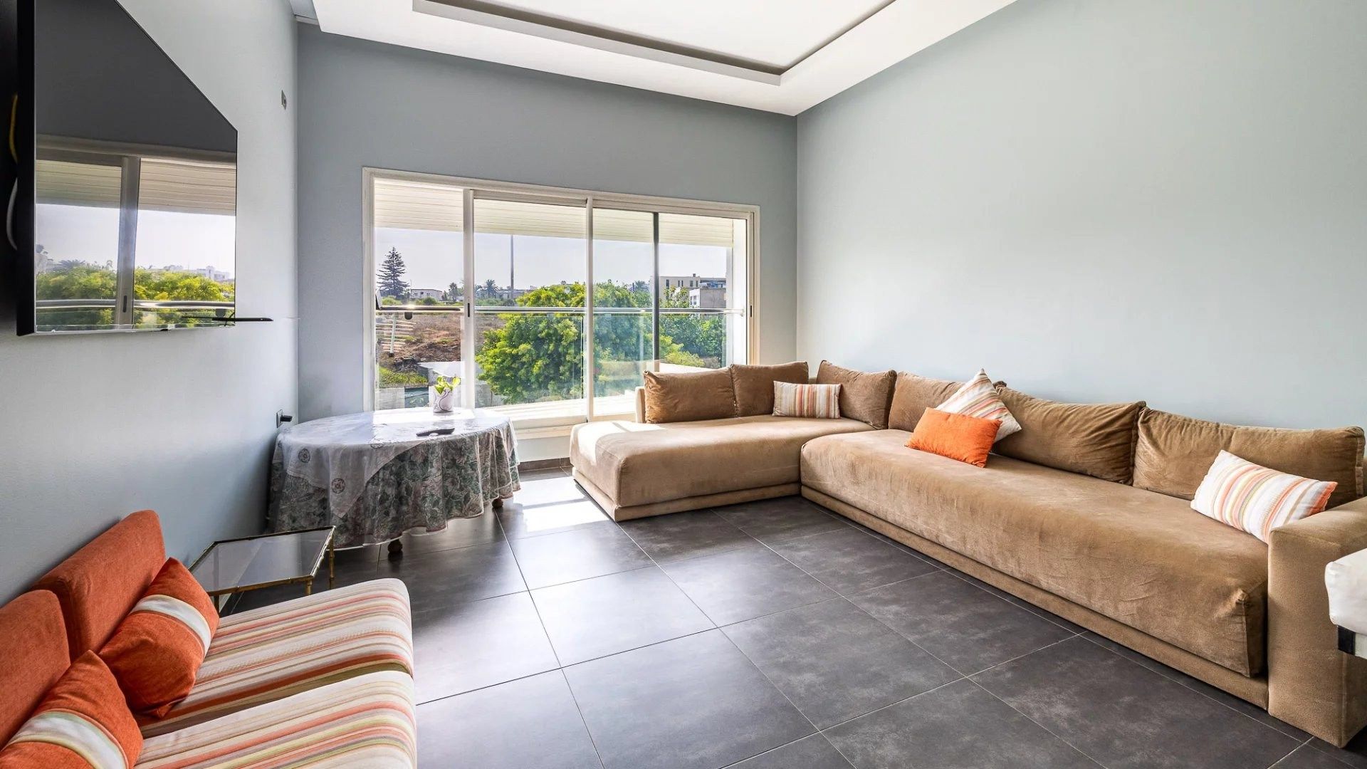 Rent Villa 8 rooms 400 m² Casablanca