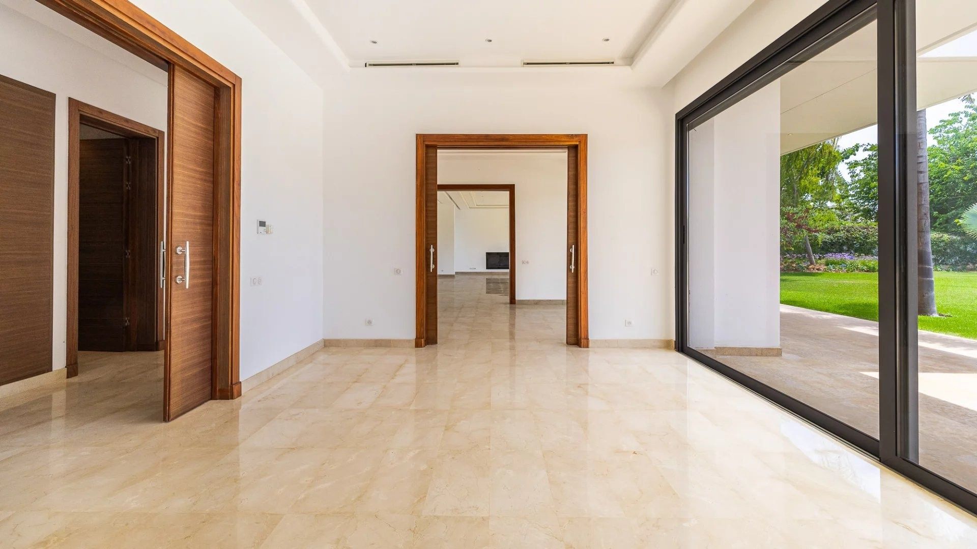 Buy Villa 6&nbsp;rooms 800&nbsp;m² Rabat