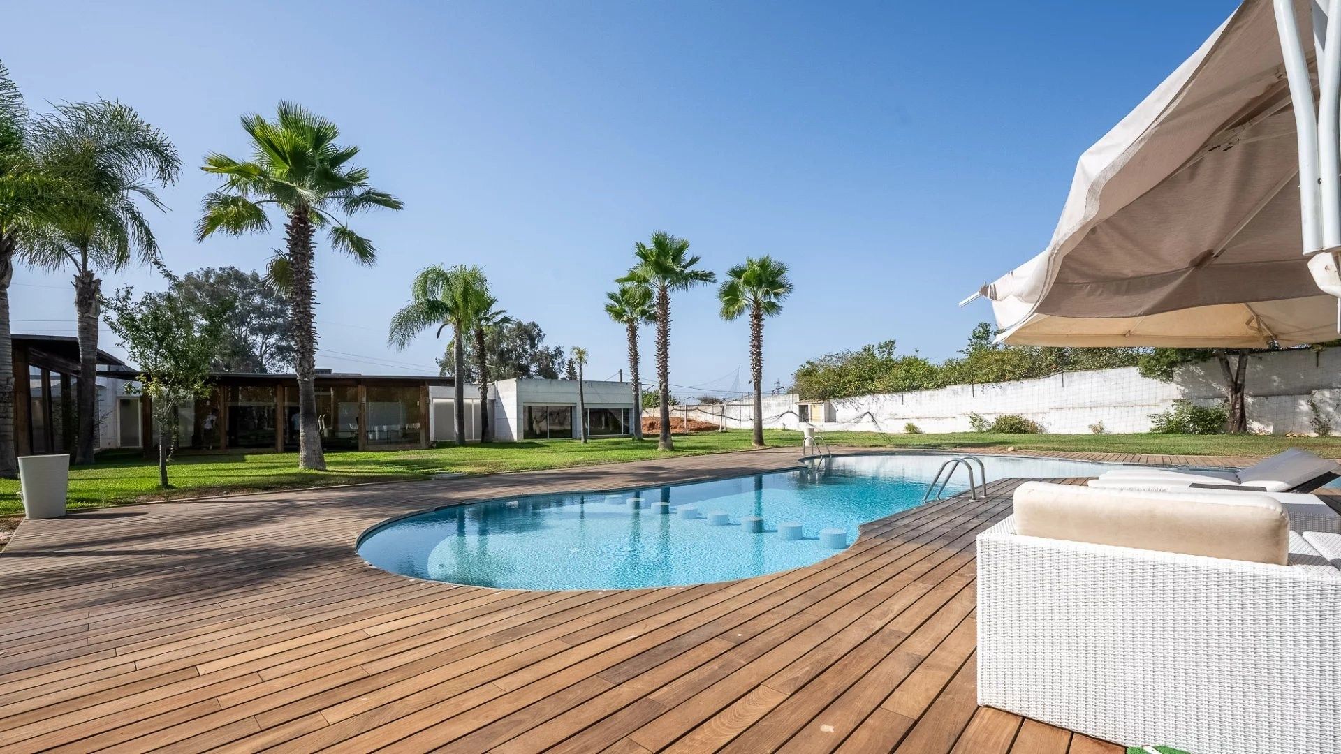 Acheter Villa 10&nbsp;pièces 1000&nbsp;m² Rabat