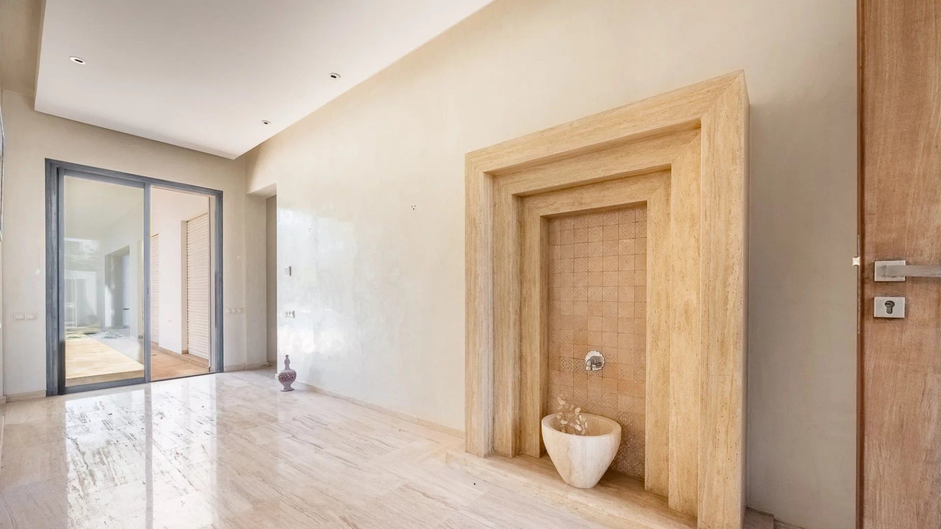 Louer Villa 12 pièces 750 m² Rabat