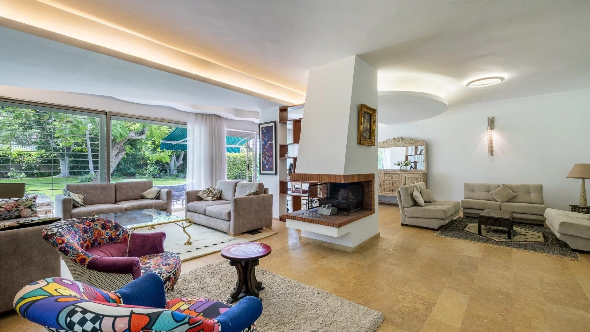 Rent Villa 7 rooms 400 m² Rabat