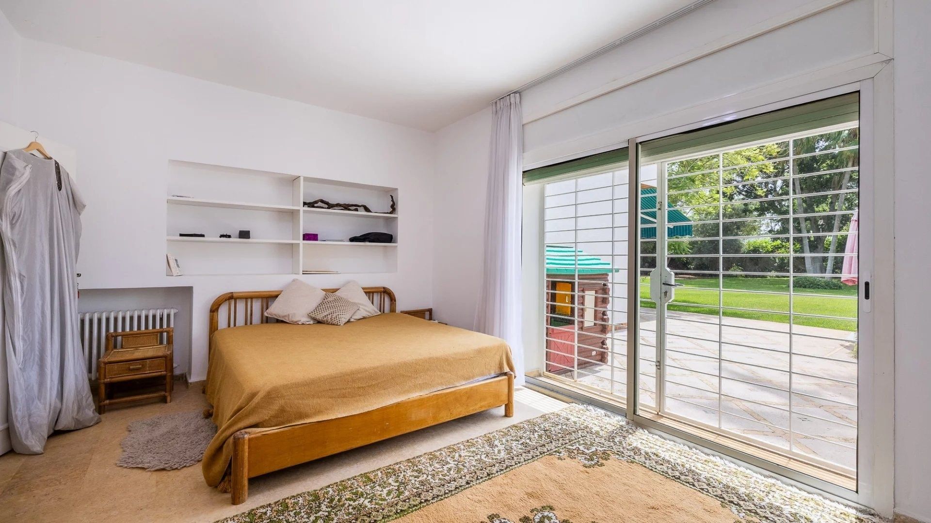 Rent Villa 7 rooms 400 m² Rabat