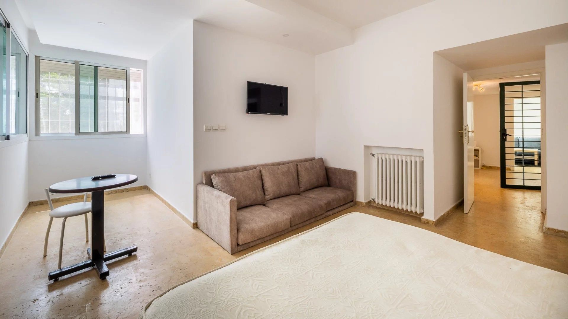 Rent Villa 7 rooms 400 m² Rabat