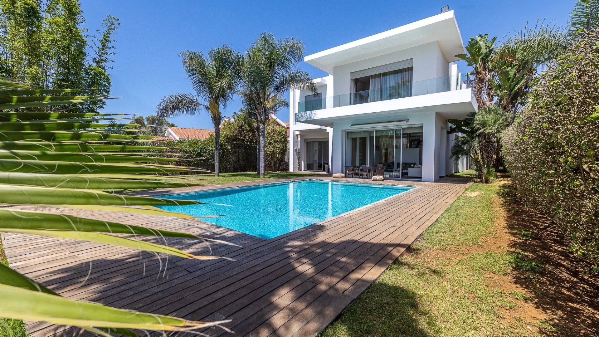 Louer Villa 8&nbsp;pièces 800&nbsp;m² Rabat