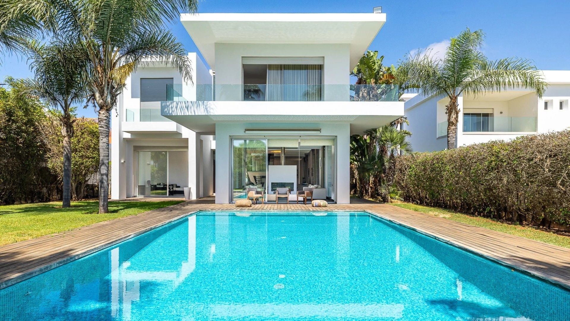 Louer Villa 8 pièces 800 m² Rabat