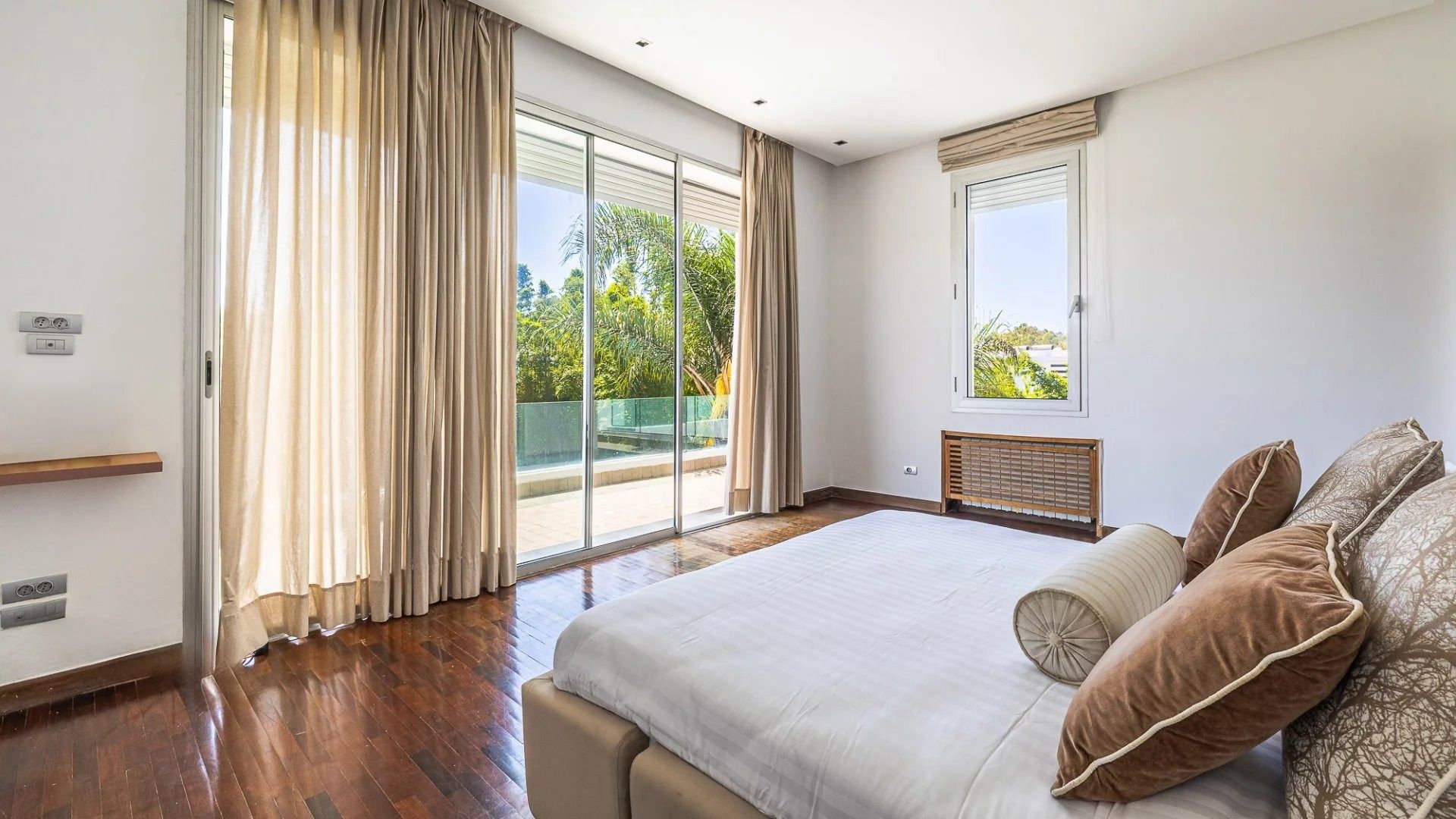 Louer Villa 8&nbsp;pièces 800&nbsp;m² Rabat