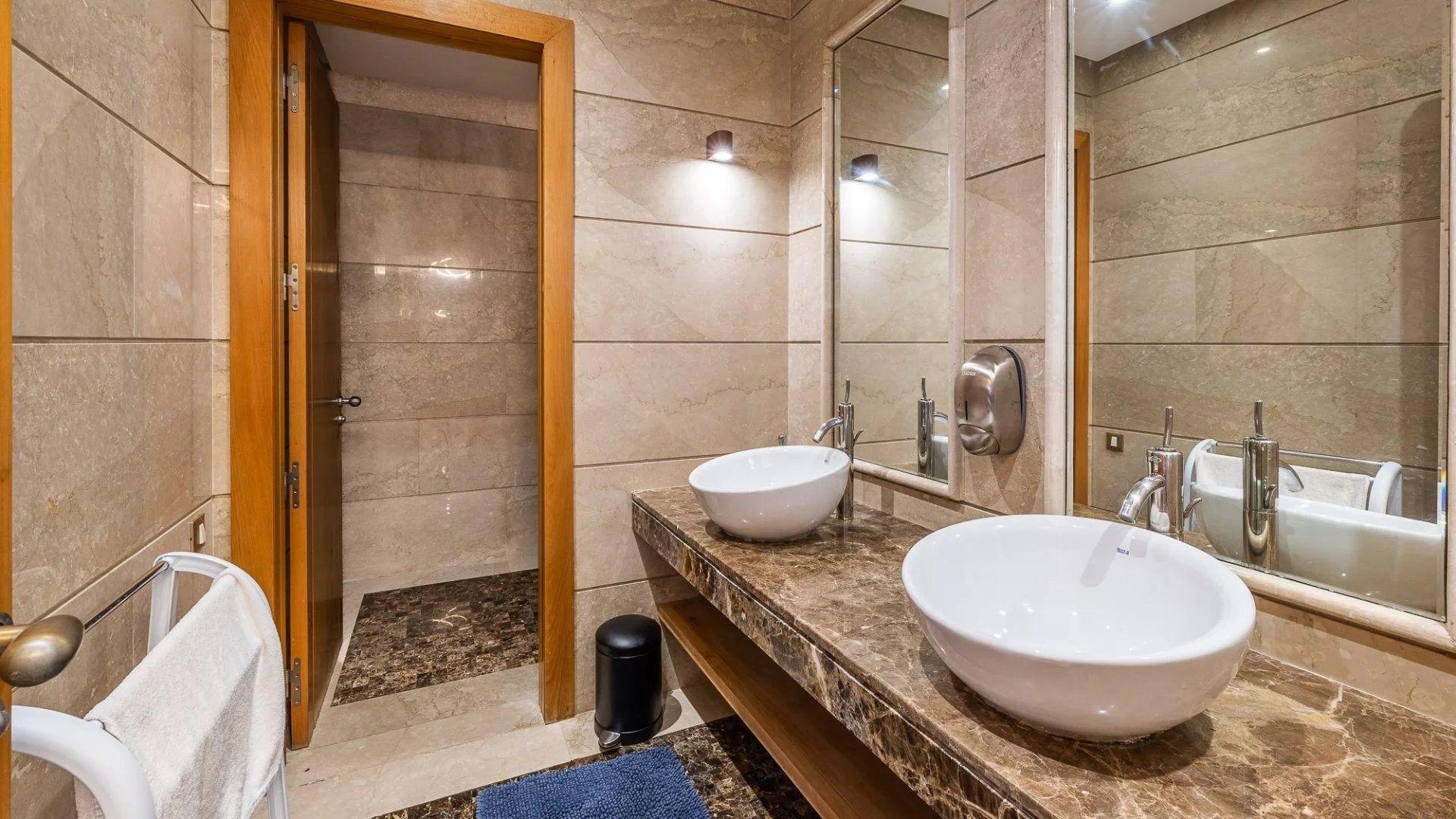 Acheter Villa 5&nbsp;pièces 340&nbsp;m² Rabat