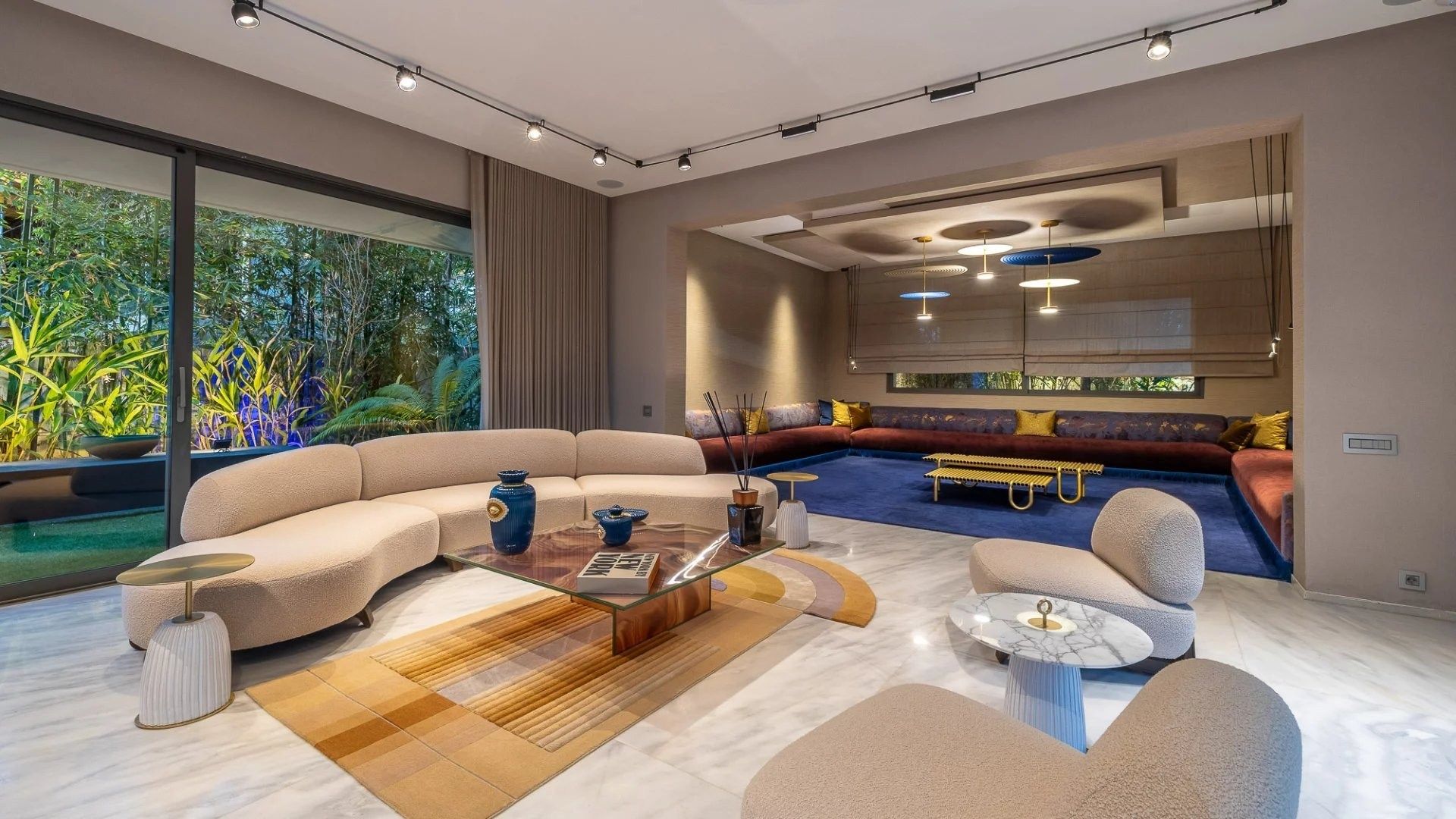 Louer Villa 7 pièces 750 m² Rabat