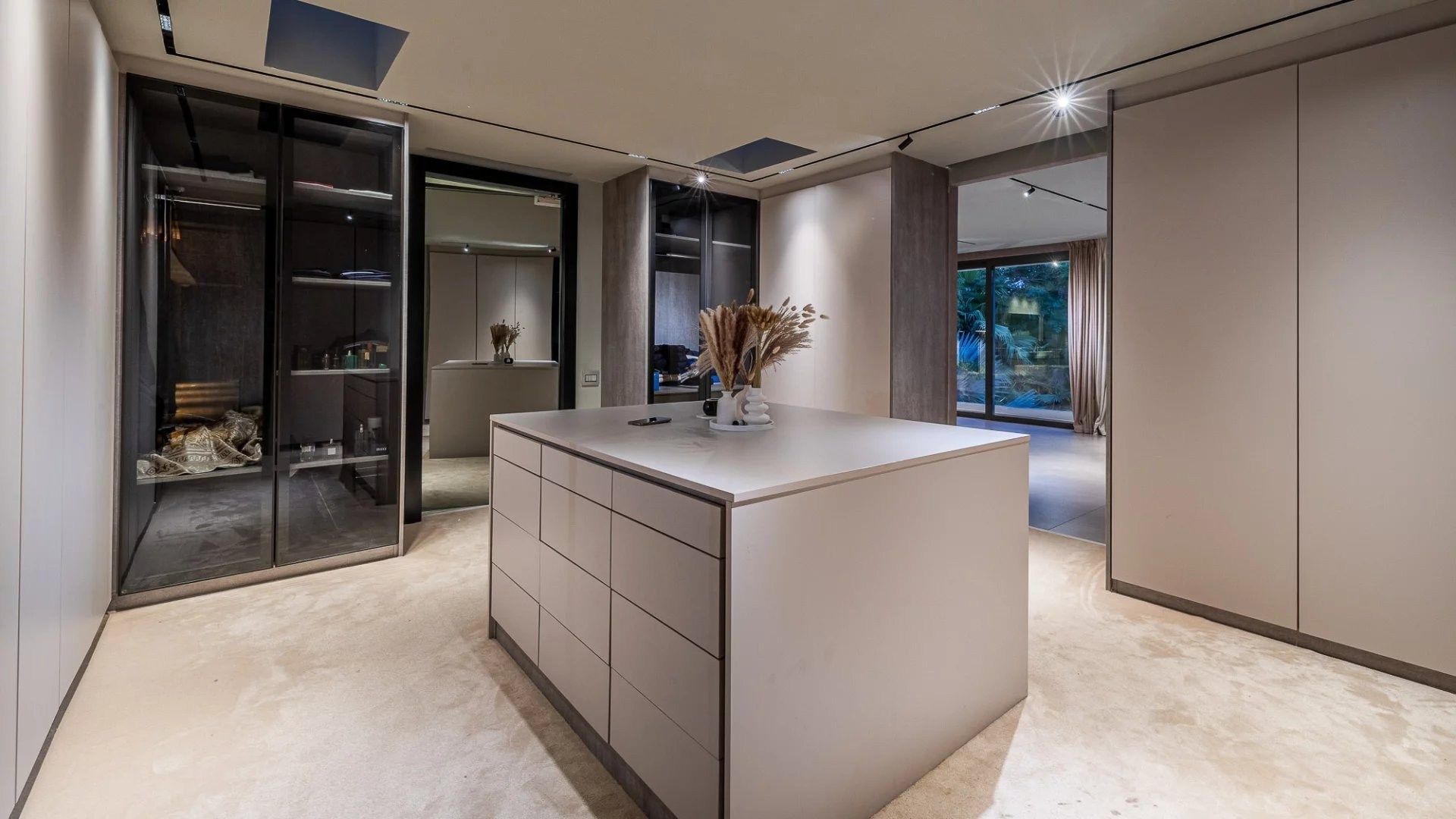 Louer Villa 7 pièces 750 m² Rabat