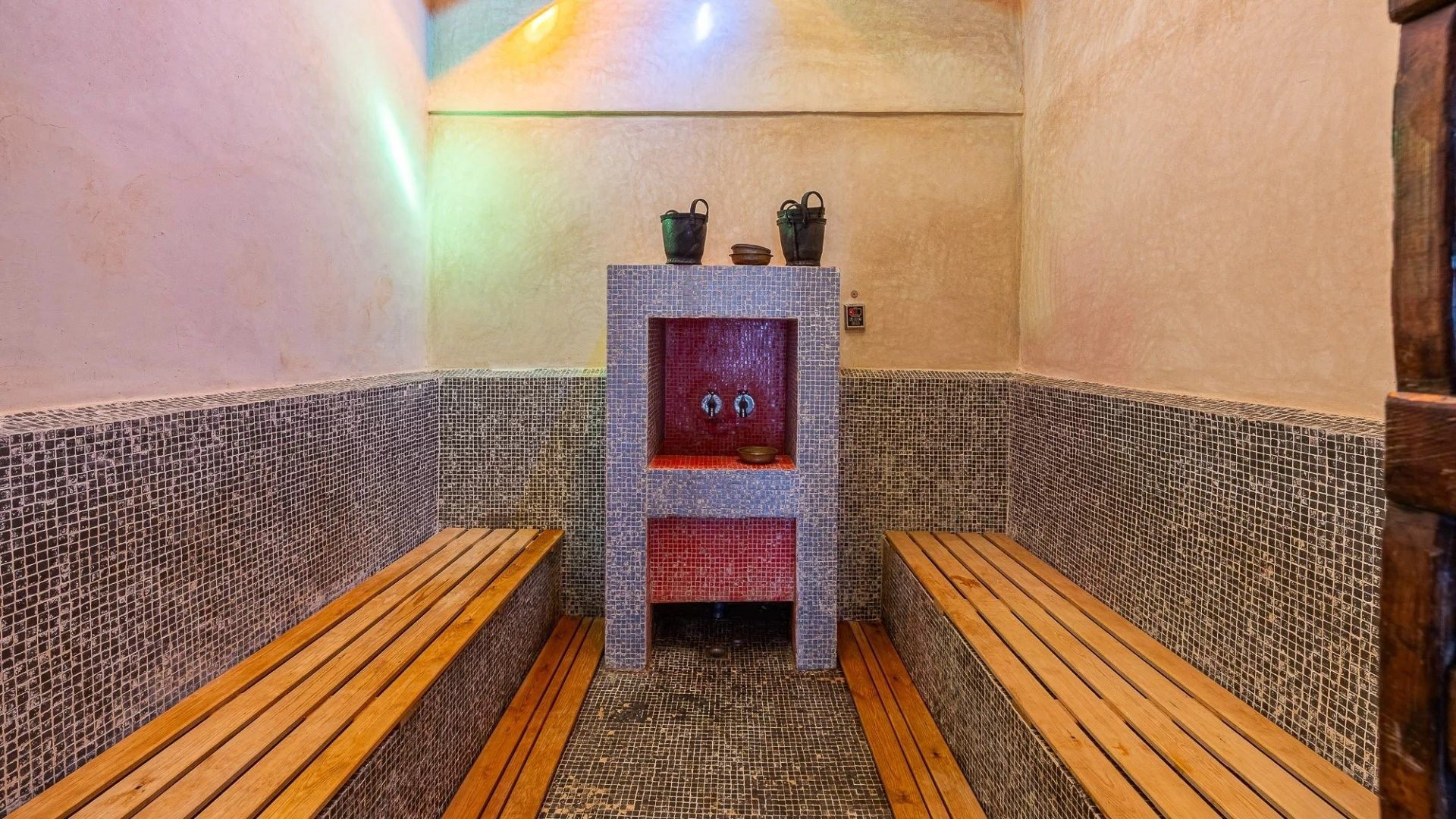 Buy Villa 29 rooms 2500 m² Marrakech