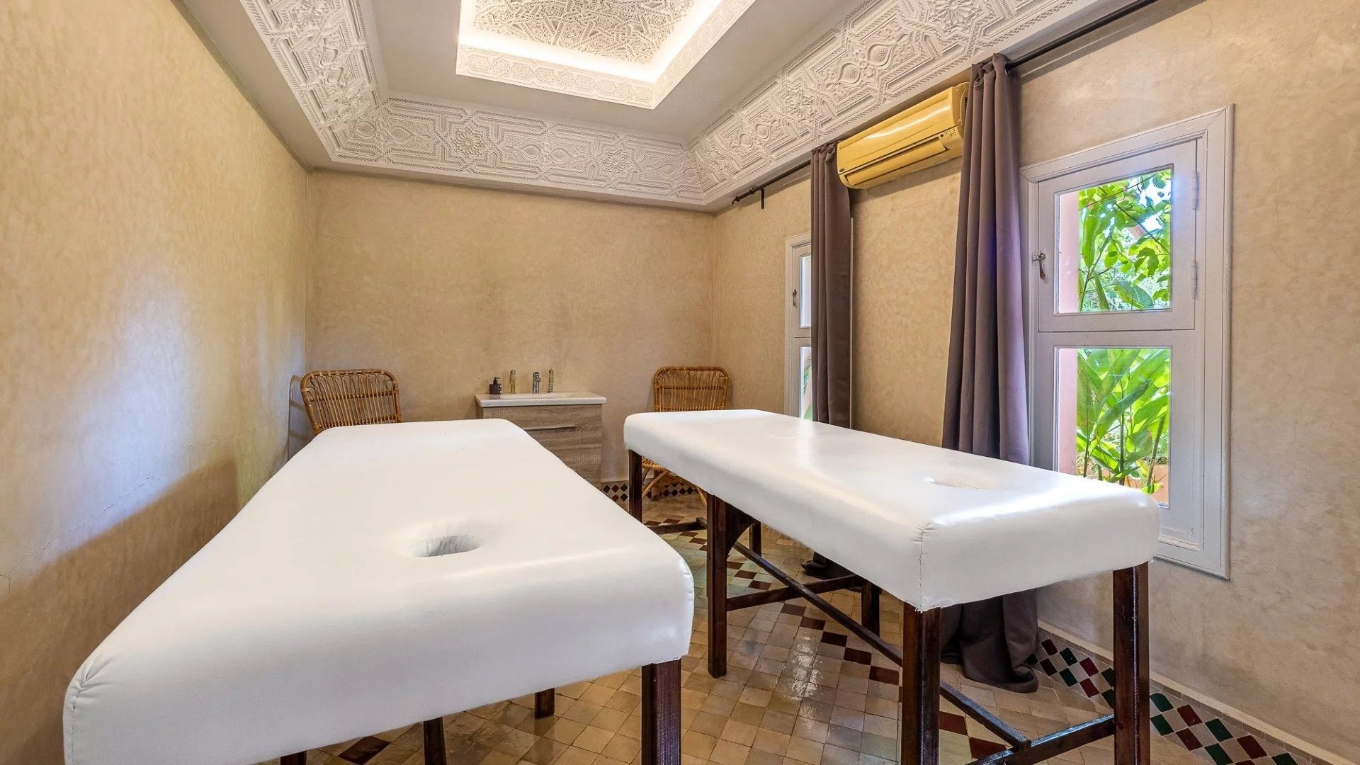 Buy Villa 24 rooms 1300 m² Marrakech