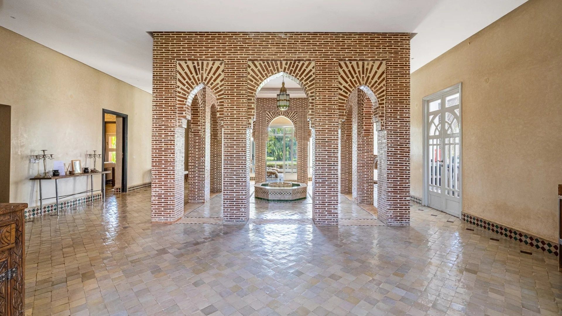 Buy Villa 24 rooms 1300 m² Marrakech