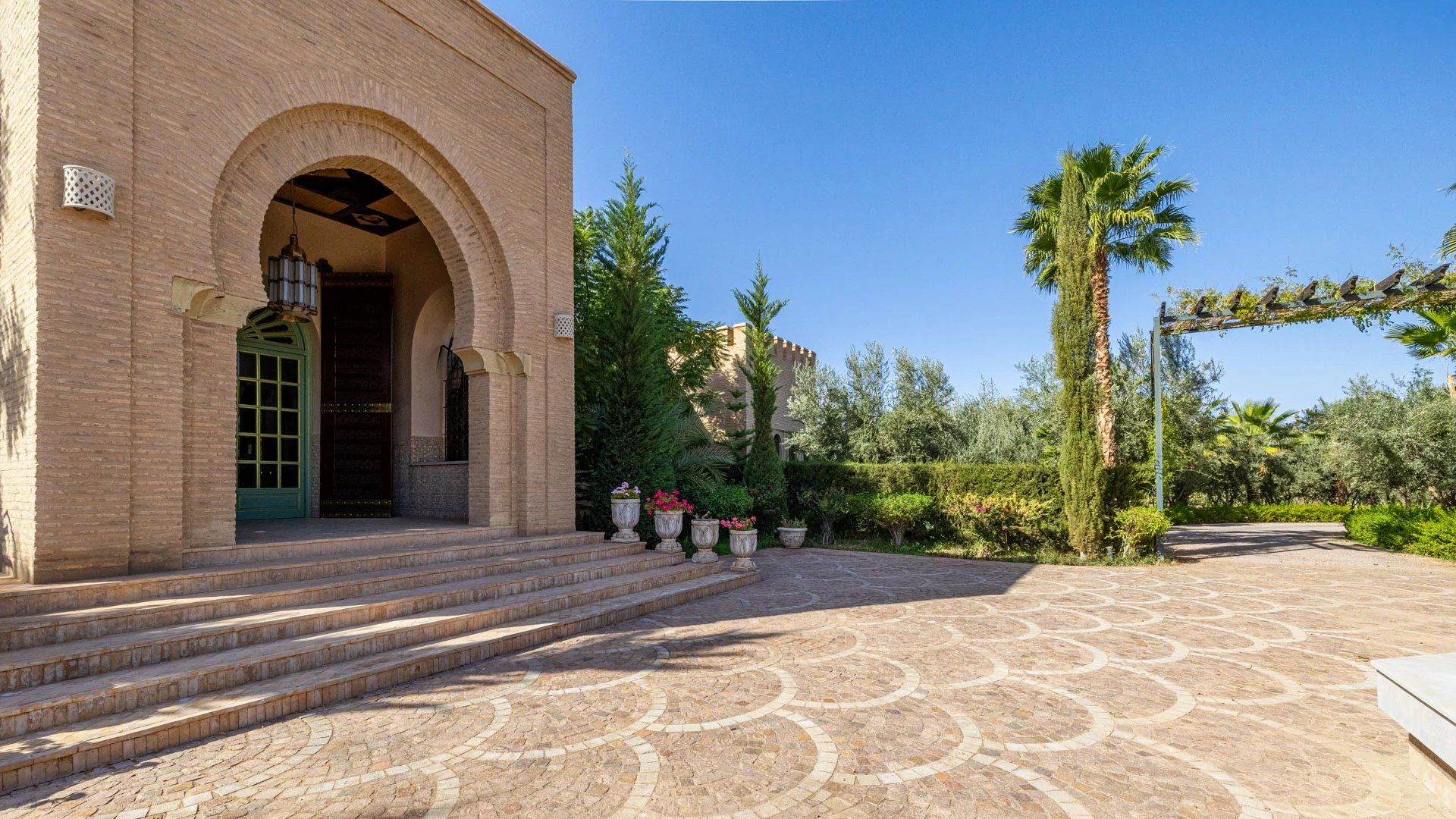 Buy Villa 15 rooms 1900 m² Marrakech