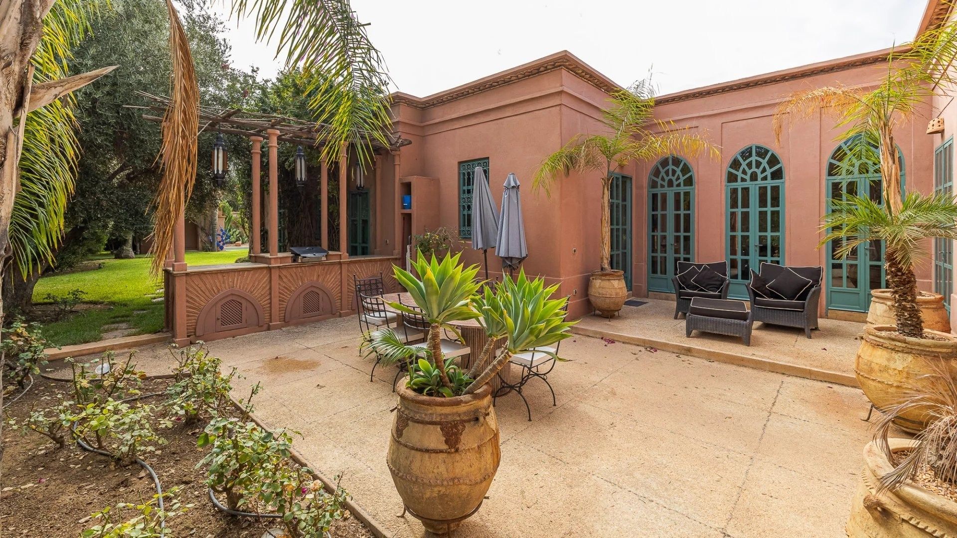 Buy Villa 8&nbsp;rooms 300&nbsp;m² Marrakech