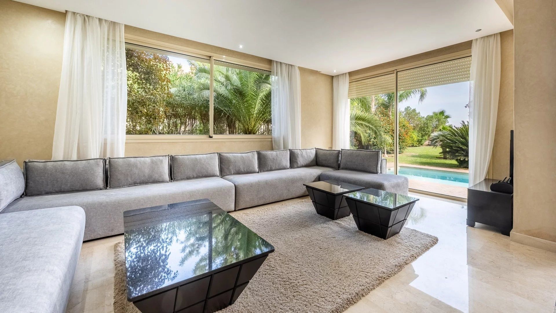 Louer Villa 6 pièces 250 m² Marrakech