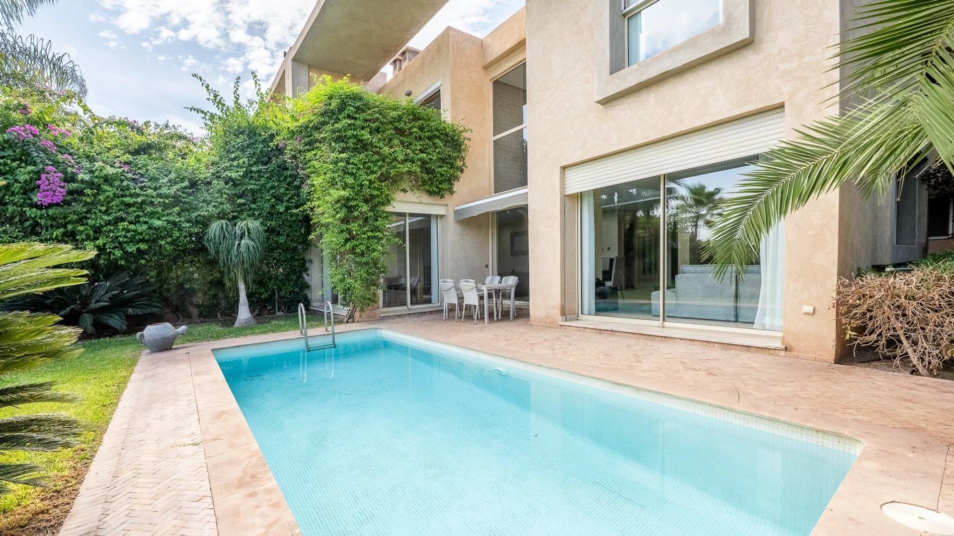 Louer Villa 6 pièces 250 m² Marrakech