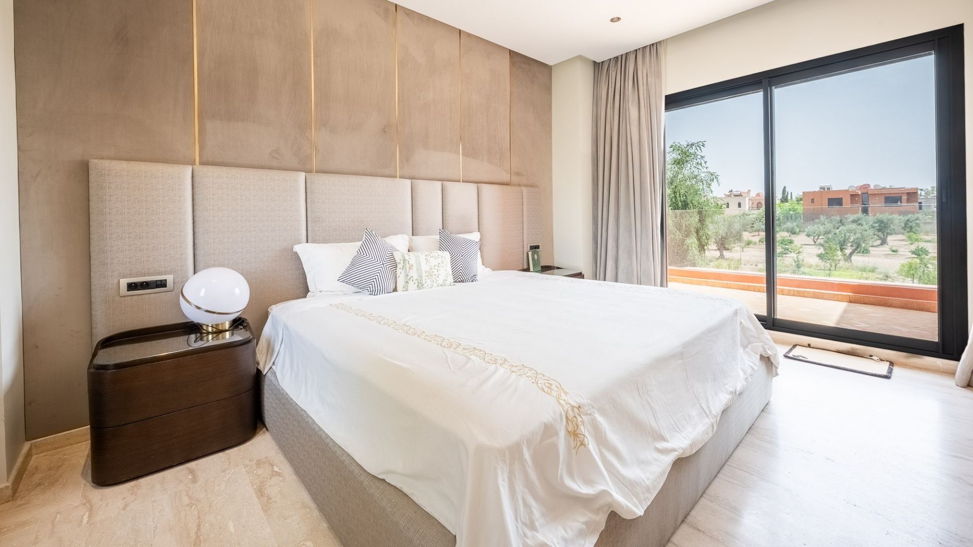 Rent Villa 8 rooms 380 m² Marrakech