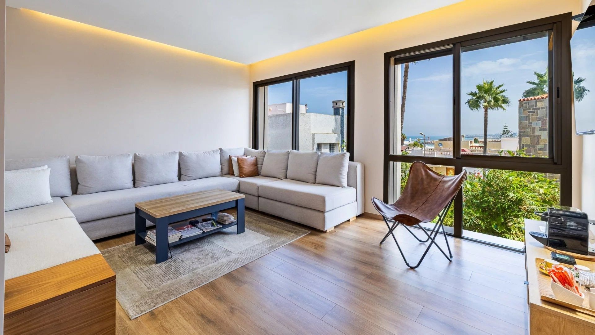 Rent Villa 7 rooms 350 m² El Harhoura