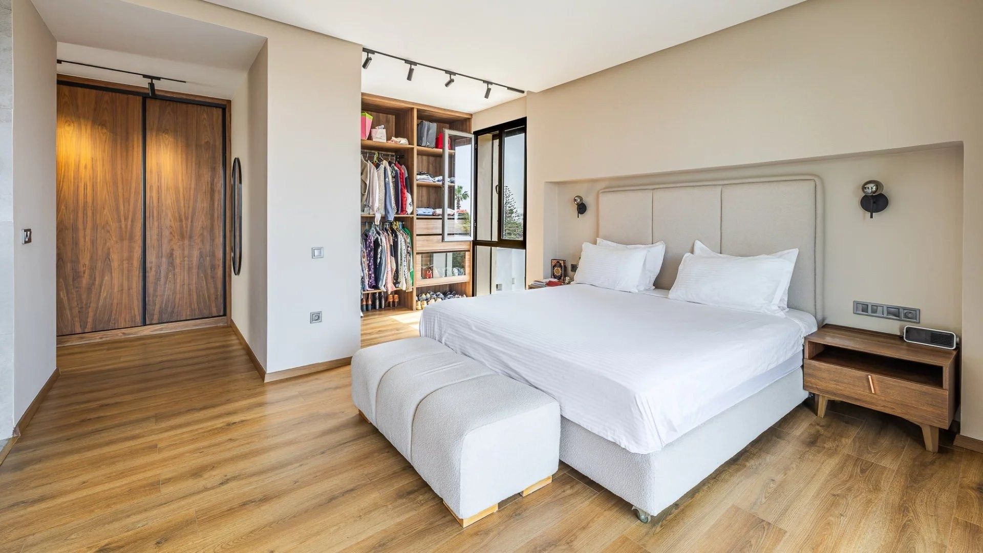 Rent Villa 7 rooms 350 m² El Harhoura