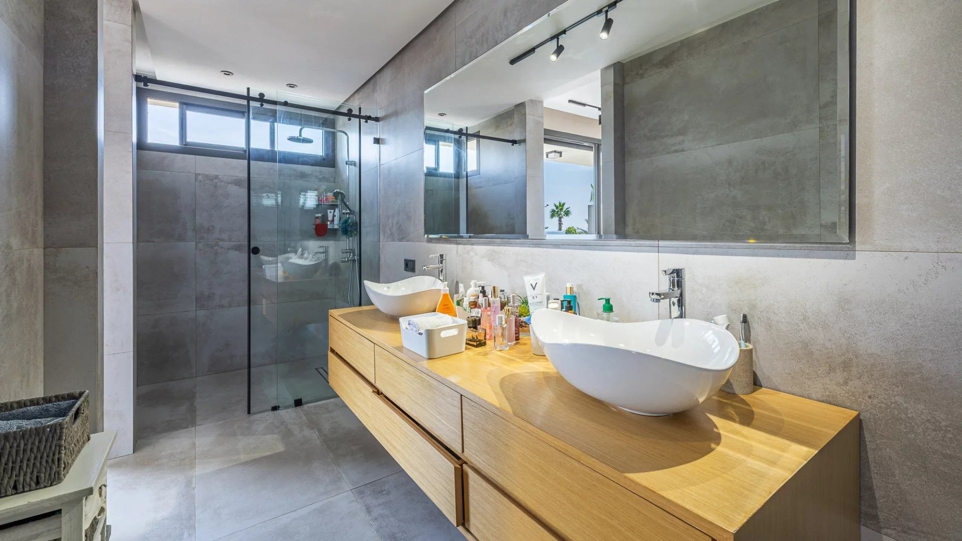 Rent Villa 7 rooms 350 m² El Harhoura